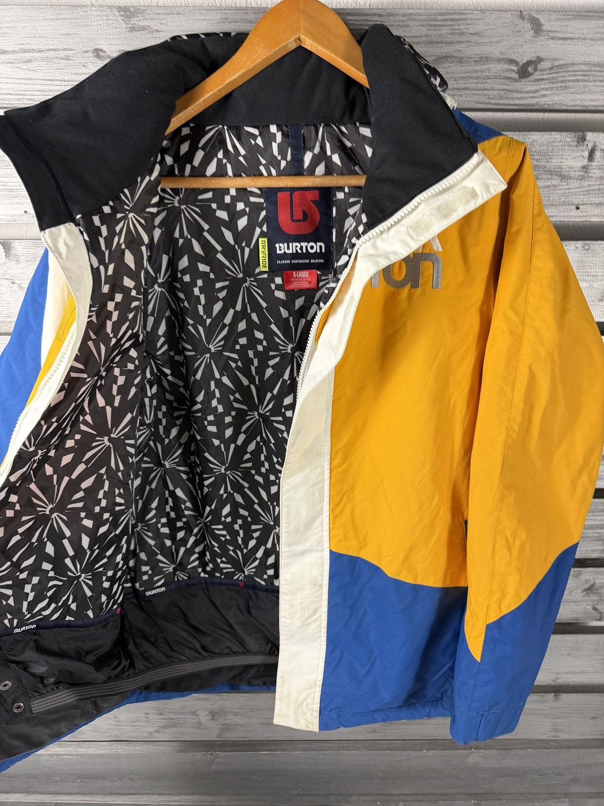 Burton Burton Dryride Jacket Boys XL Mens Small Hood Ski Colorblock Size US S / EU 44-46 / 1 - 6 Thumbnail