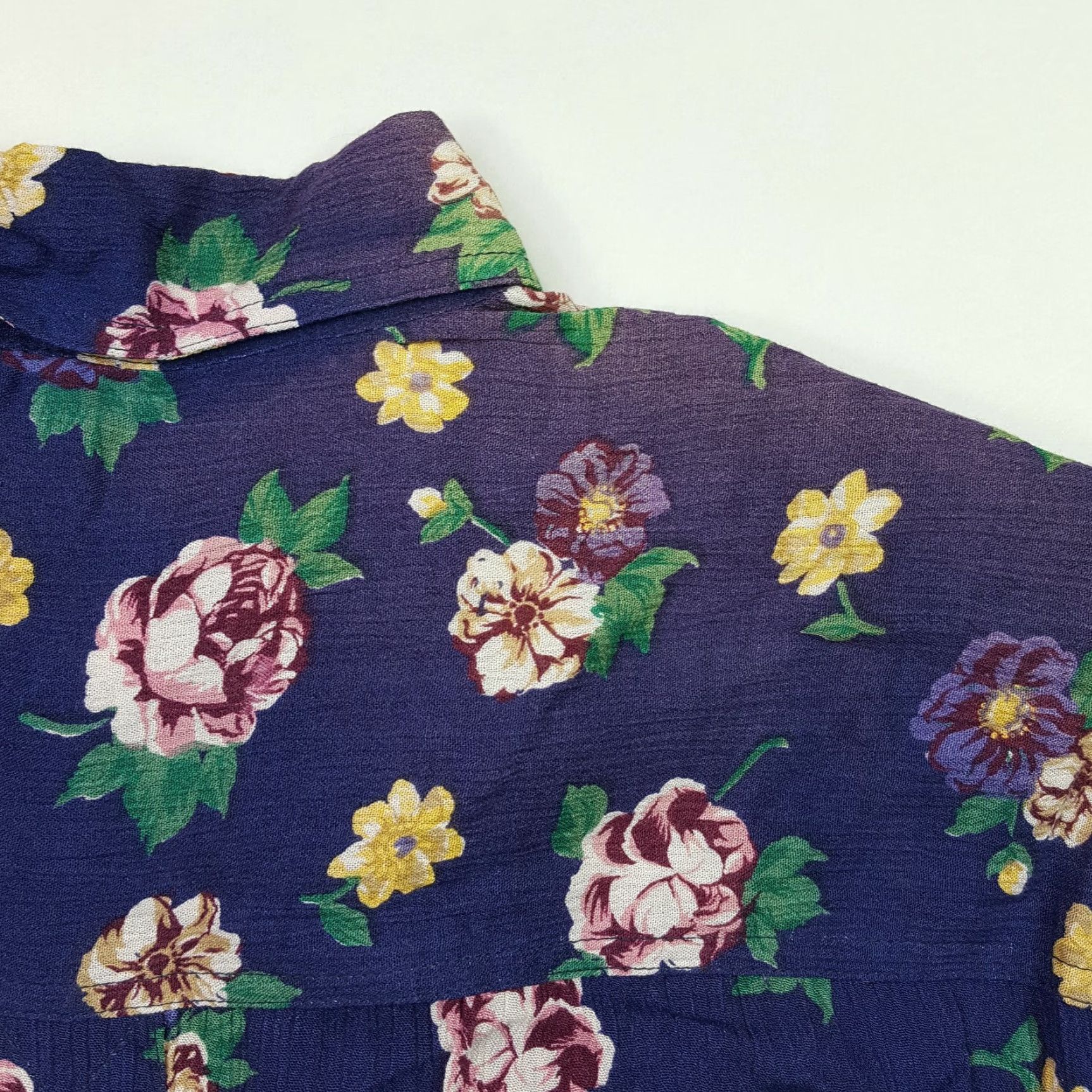 Vintage VTG 80s Rayon Women's Size M Floral Flower Short Sleeve Button Up Casual Shirt Size M / US 6-8 / IT 42-44 - 7 Thumbnail