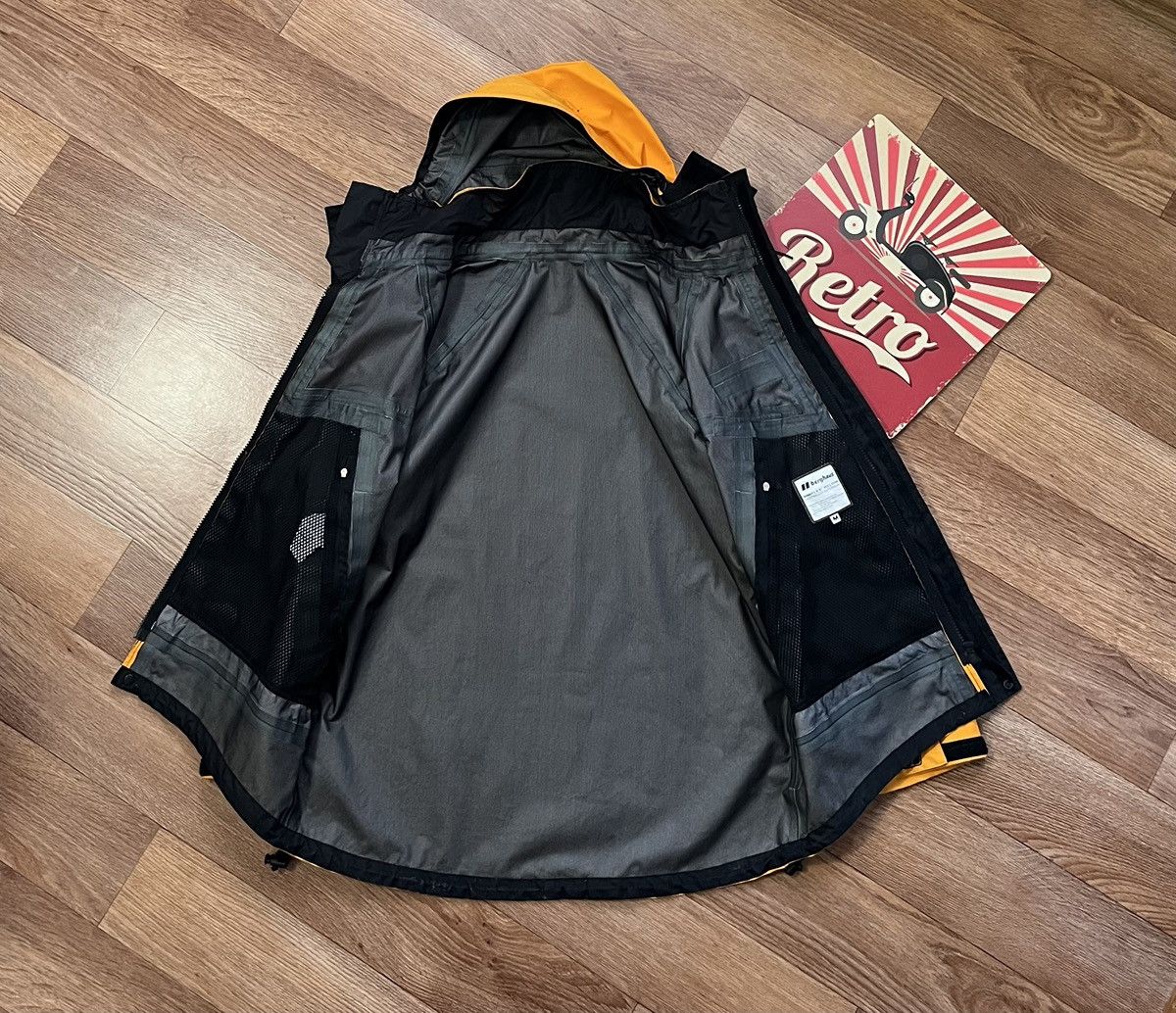 Goretex Vintage Berghaus Gore-Tex Simplex Technology Jacket Size US M / EU 48-50 / 2 - 5 Thumbnail
