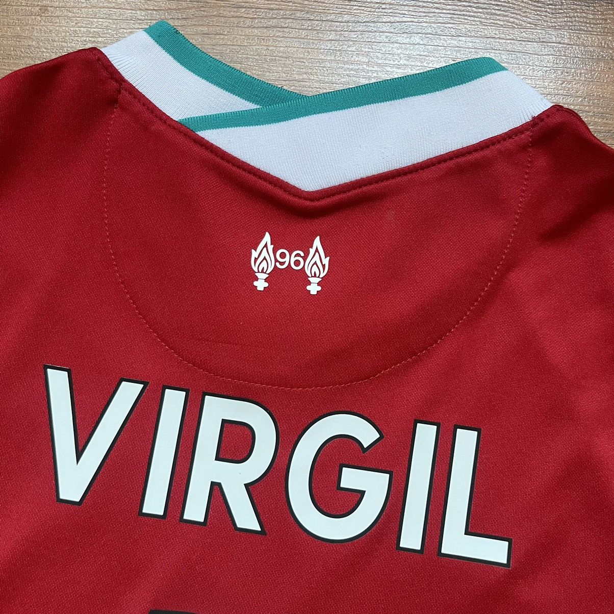 Nike LIVERPOOL NIKE 2020/2021 FOOTBALL HOME JERSEY #4 VIRGIL Size US L / EU 52-54 / 3 - 10 Thumbnail