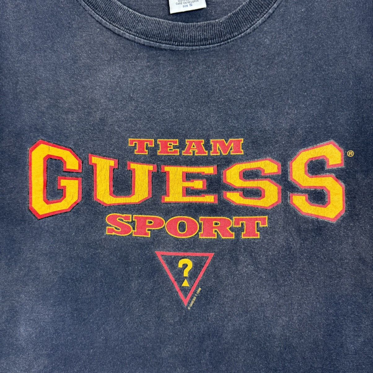 Guess Vintage 90’s Faded Team Guess Sports 1996 Spellout T-shirt Size US S / EU 44-46 / 1 - 6 Thumbnail