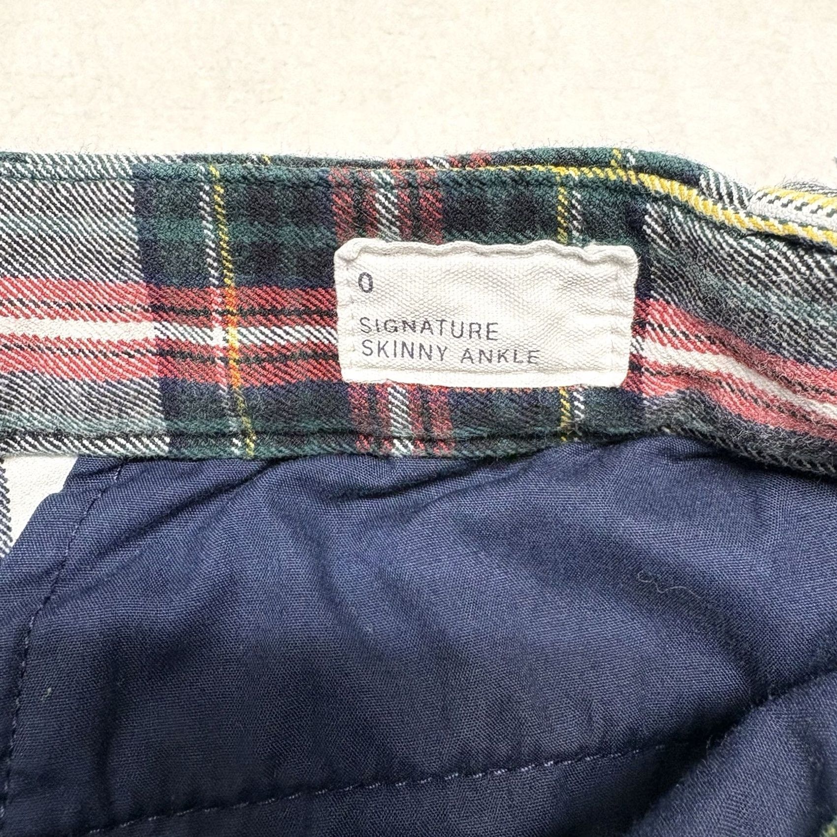 Gap GAP Tartan Plaid Pants Size 0 White Red Green - Preowned Skinny Ankle Size 26" / US 2 / IT 38 - 6 Thumbnail