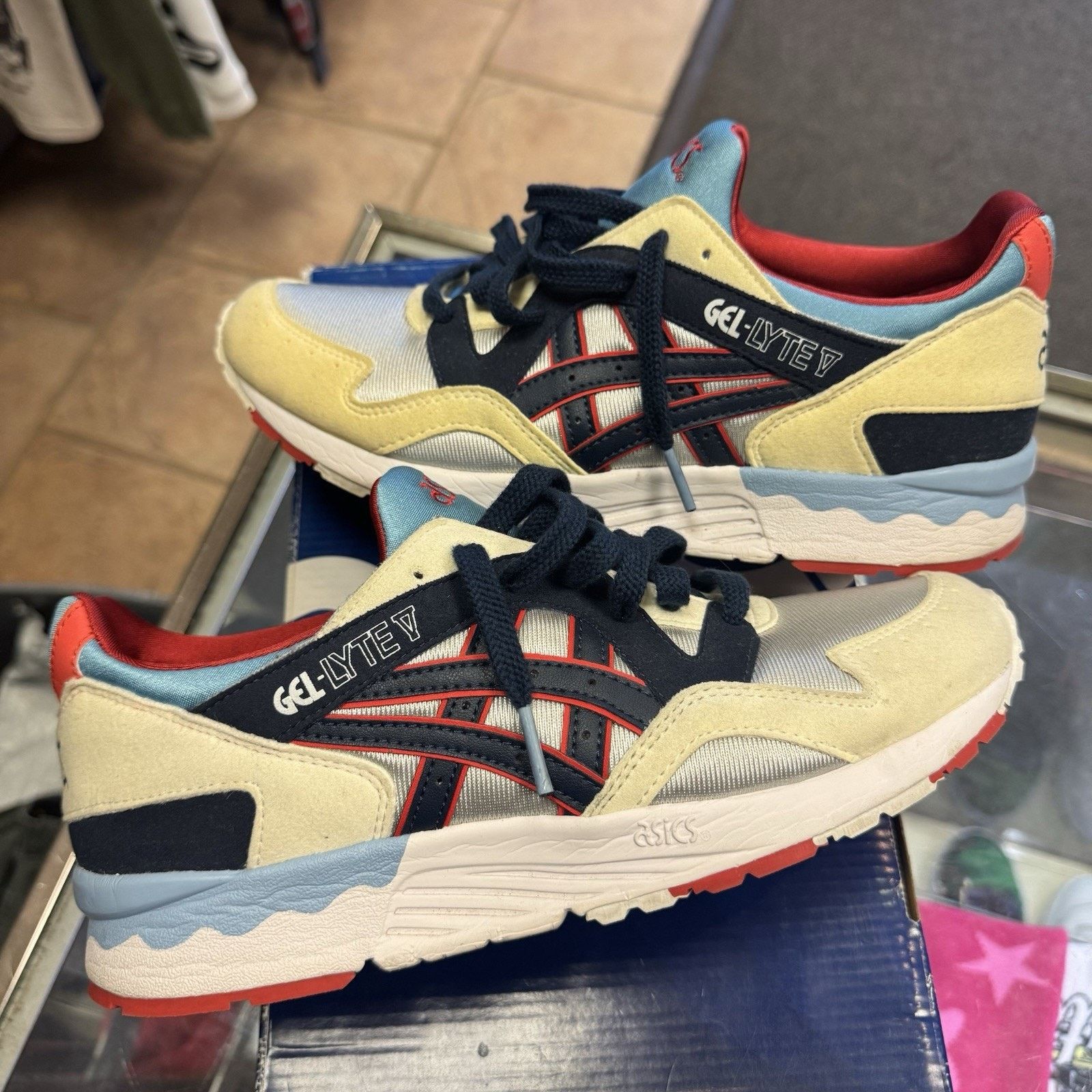Asics ASICS Gel Lyte V5 (C541N) Navy Blue Red Grey CleanSize 6Y Size US 6 / EU 39 - 1 Thumbnail