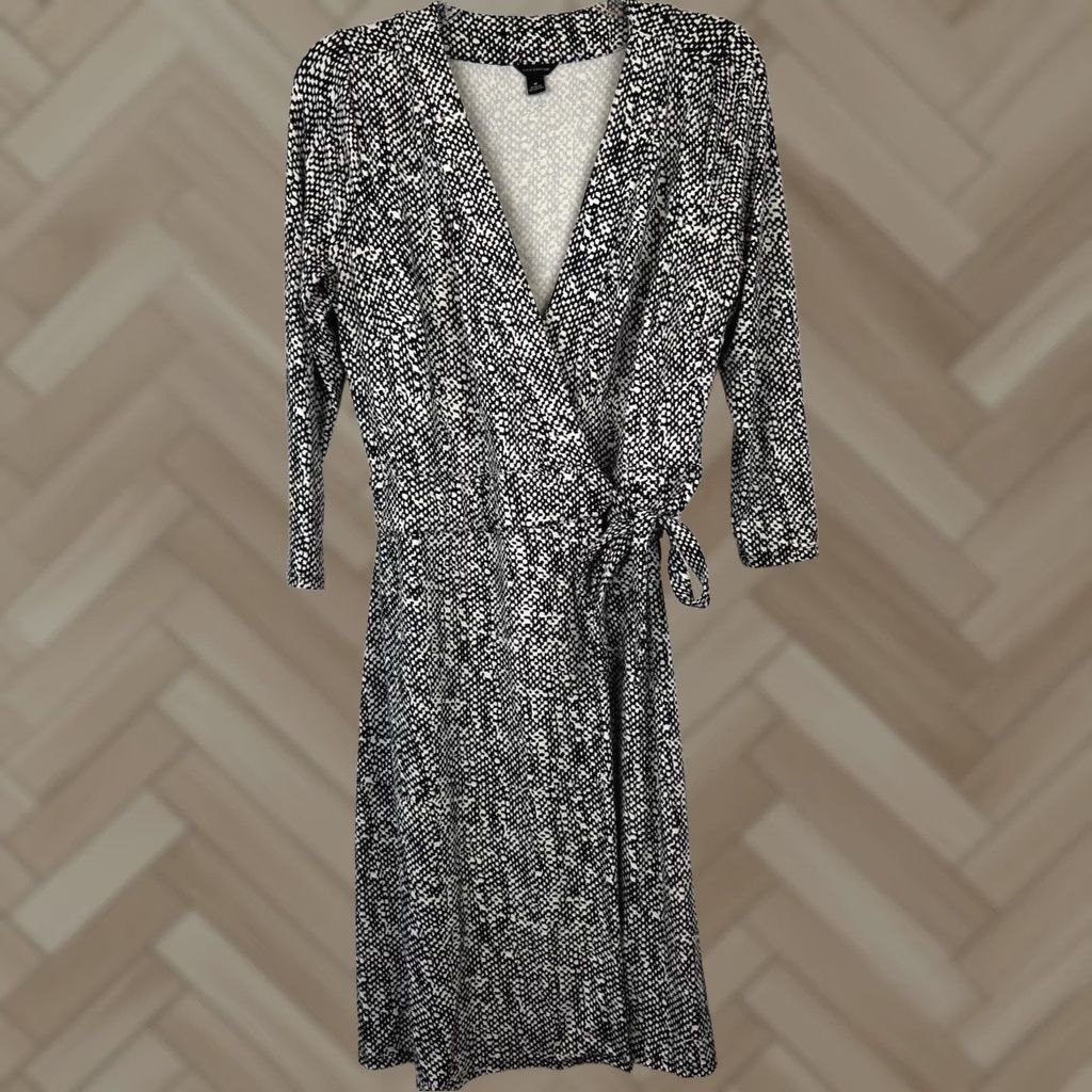 ann taylor knit wrap dress Winter Workwear // Ann Taylor Petite Wrap Dress
