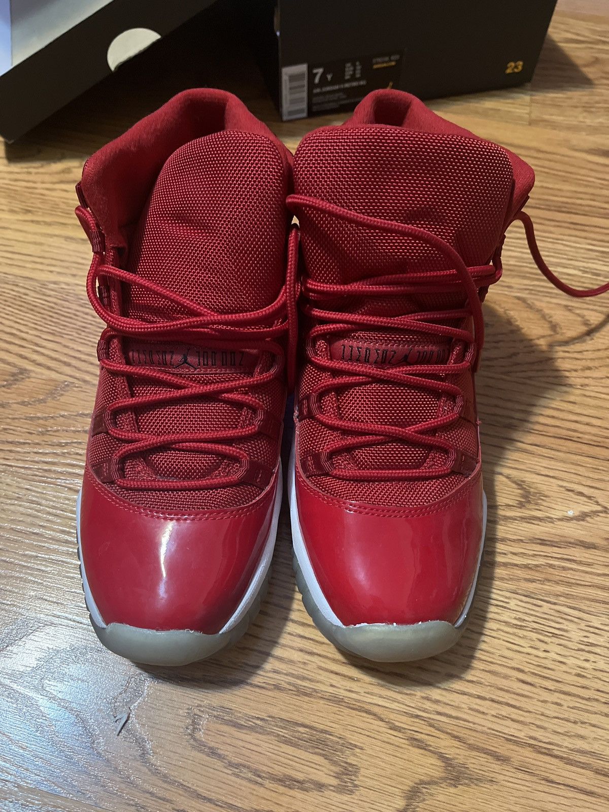 Jordan Brand Air Jordan 11 Retro Size US 7 / EU 40 - 3 Thumbnail