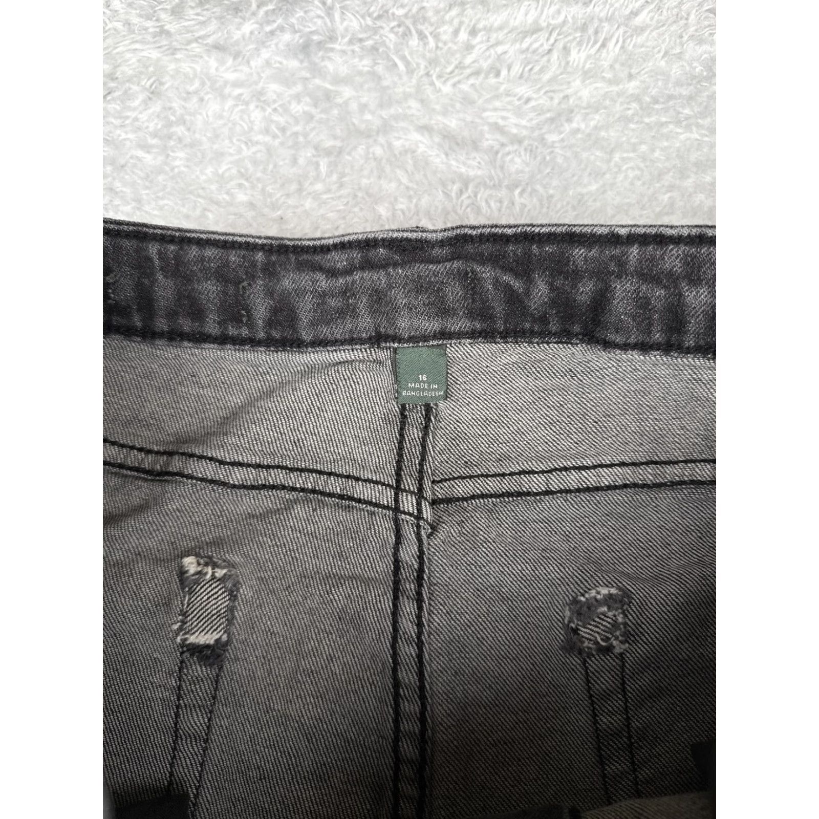 Vintage Wild Fable Jeans Womens 16 Black Gray Wash Straight Leg Stretch Denim 5 Pocket Size 38" / US 16 / IT 52 - 6 Thumbnail