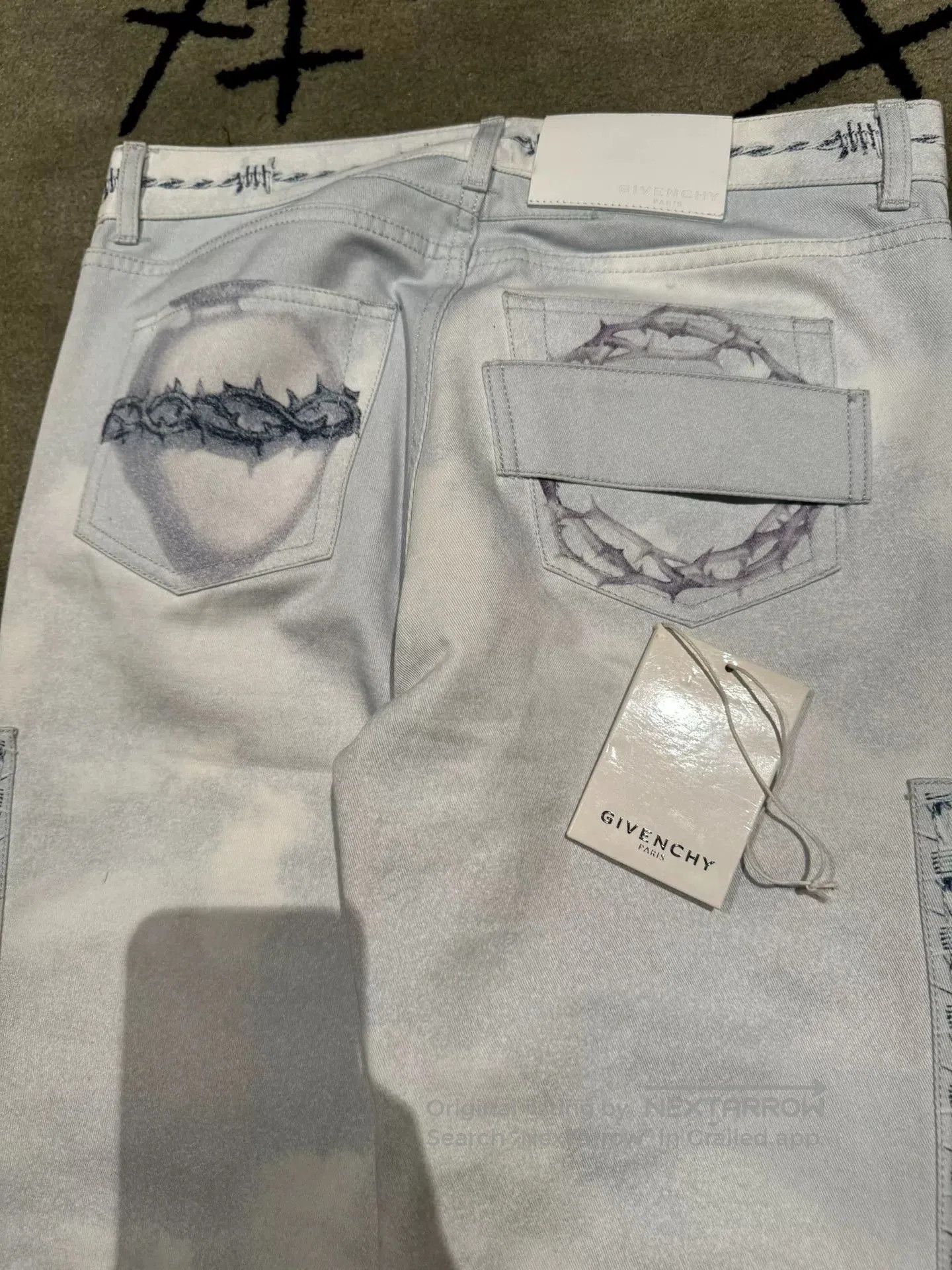 Givenchy givenchy paris jesus print denim pants. Size US 31 - 6 Thumbnail