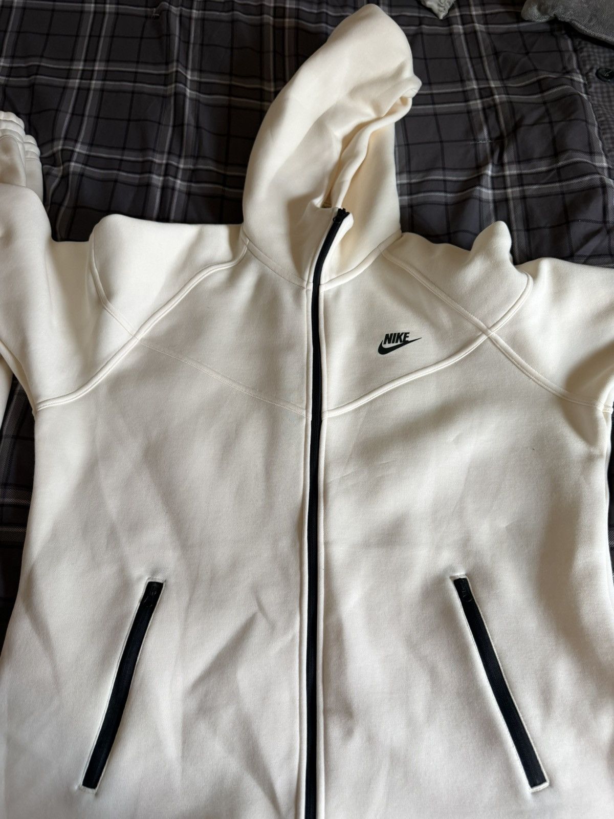 Nike Nike Tech Sweatsuit Size XL / US 12-14 / IT 48-50 - 1 Thumbnail