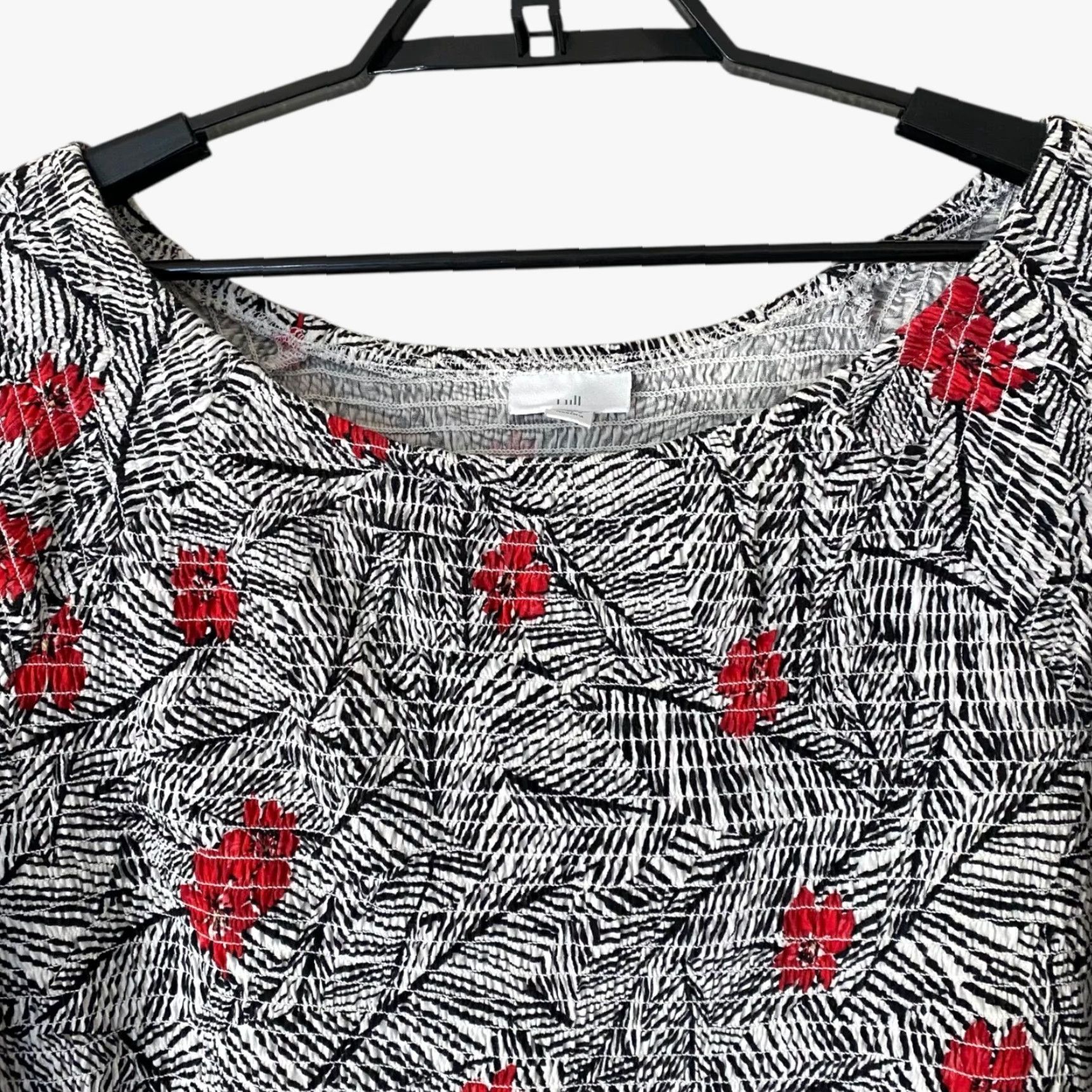 J. Jill J.Jill Blouse Shirt 3/4 Sleeve Smocked Floral Knit Peasant Top Women's 2X Black Pullover Size XXL / US 16-18 / IT 52-54 - 5 Thumbnail