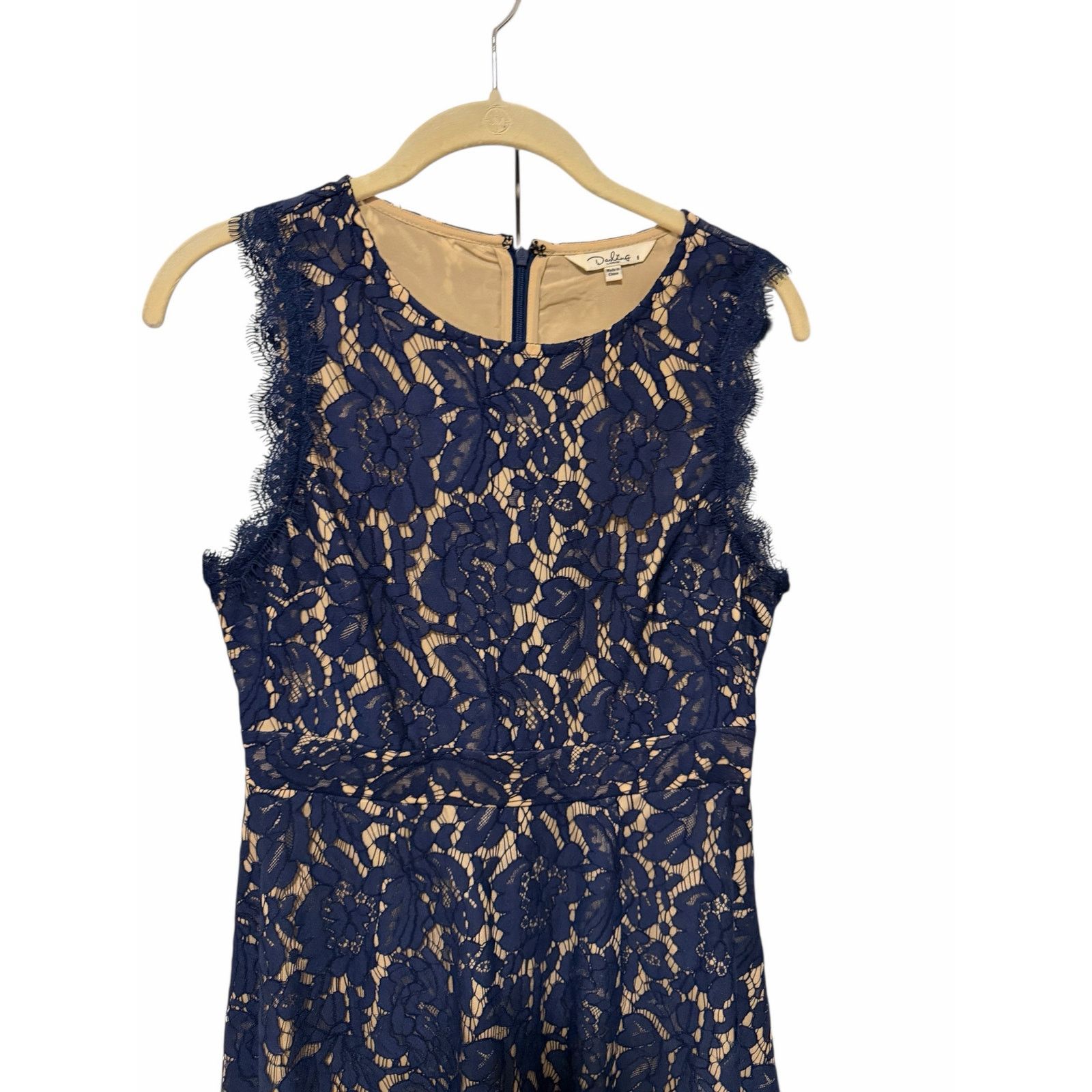 Other Darling London Blue Floral Round Neck Lace Fit Flare Dress Size M / US 6-8 / IT 42-44 - 4 Thumbnail