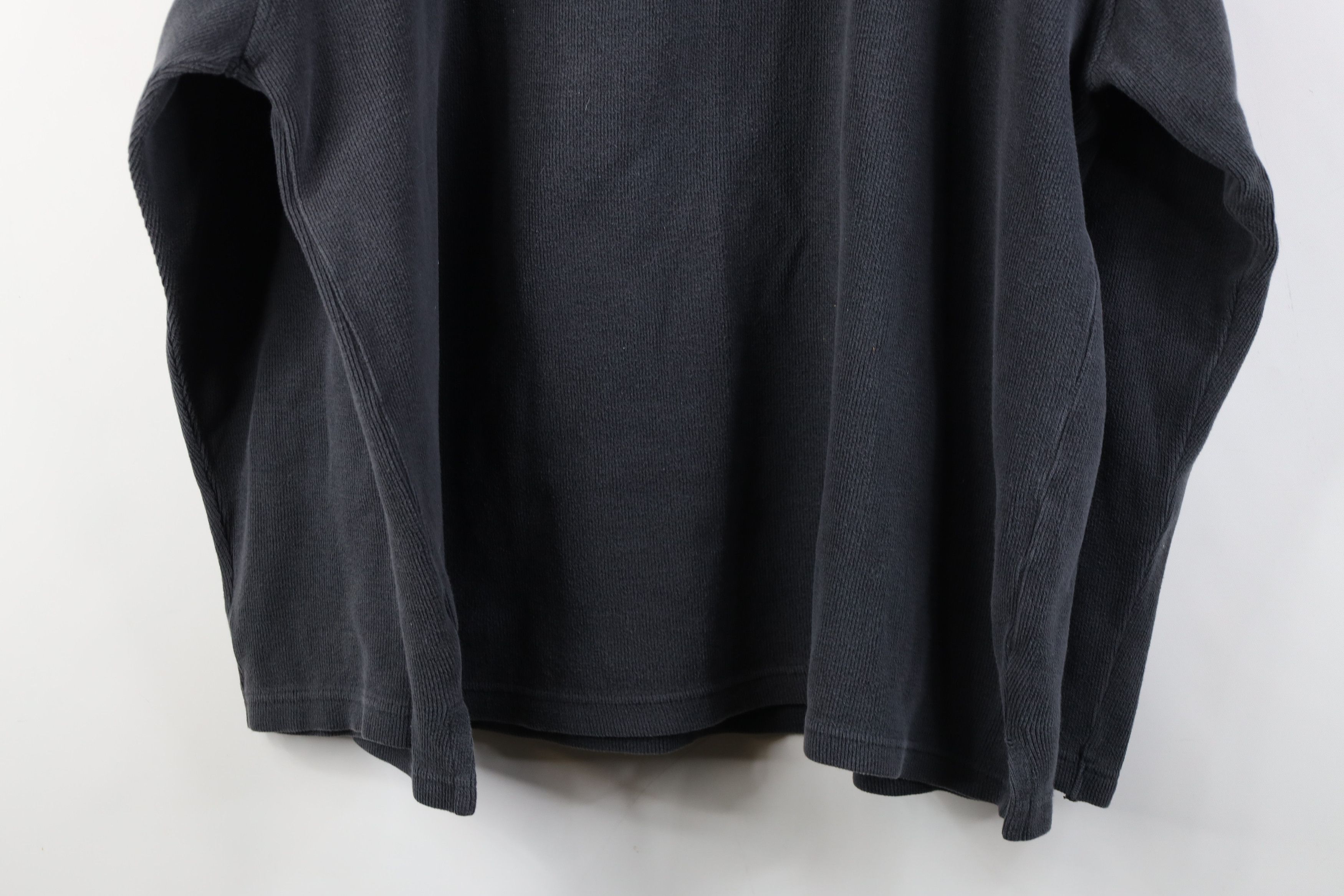 Vintage Vintage 90s Y2K Streetwear Heavy Ribbed Long Sleeve T-Shirt Size US L / EU 52-54 / 3 - 12 Thumbnail