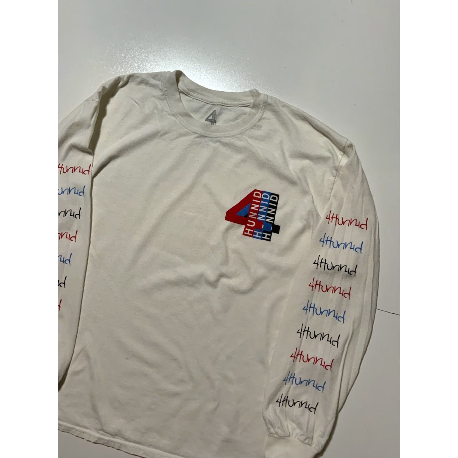 Vintage YG 4 Hunnid Graphic White Long Sleeve Hip Hop Crewneck T-Shirt Sz. L Mens Shirt Size US L / EU 52-54 / 3 - 3 Thumbnail