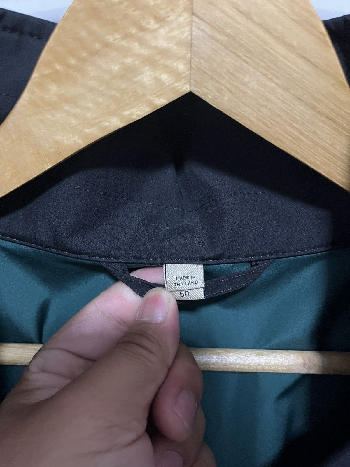 Burberry Burberry TB Logo Light Jacket Black White Zip Track Jacket Size US L / EU 52-54 / 3 - 3 Thumbnail