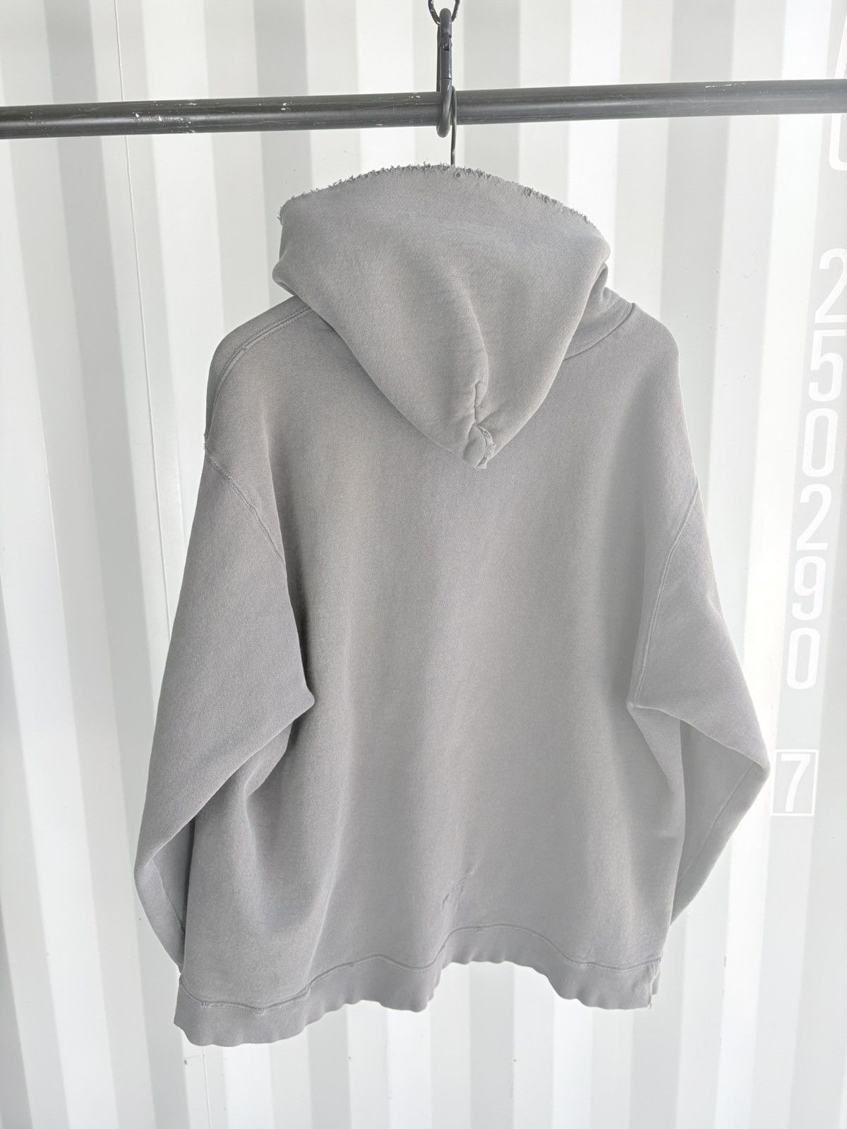 Nike Vintage Nike Center Logo Boxy Thrashed Sun Faded Hoodie ERD Size US XXL / EU 58 / 5 - 6 Thumbnail