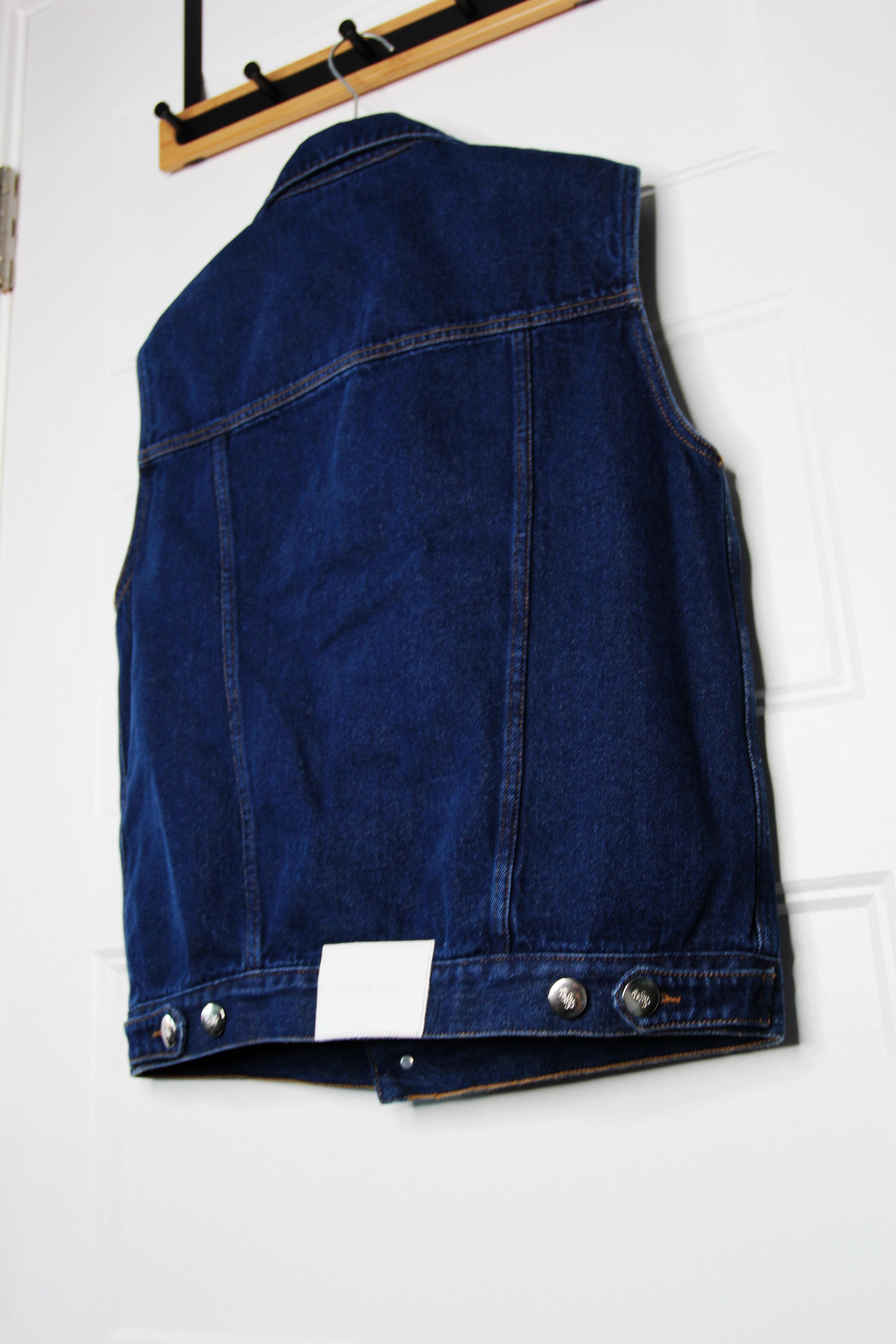 Ernest W. Baker BNWT SS23 ERNEST W. BAKER SLEEVELESS DENIM JACKET 52 Size US L / EU 52-54 / 3 - 7 Thumbnail