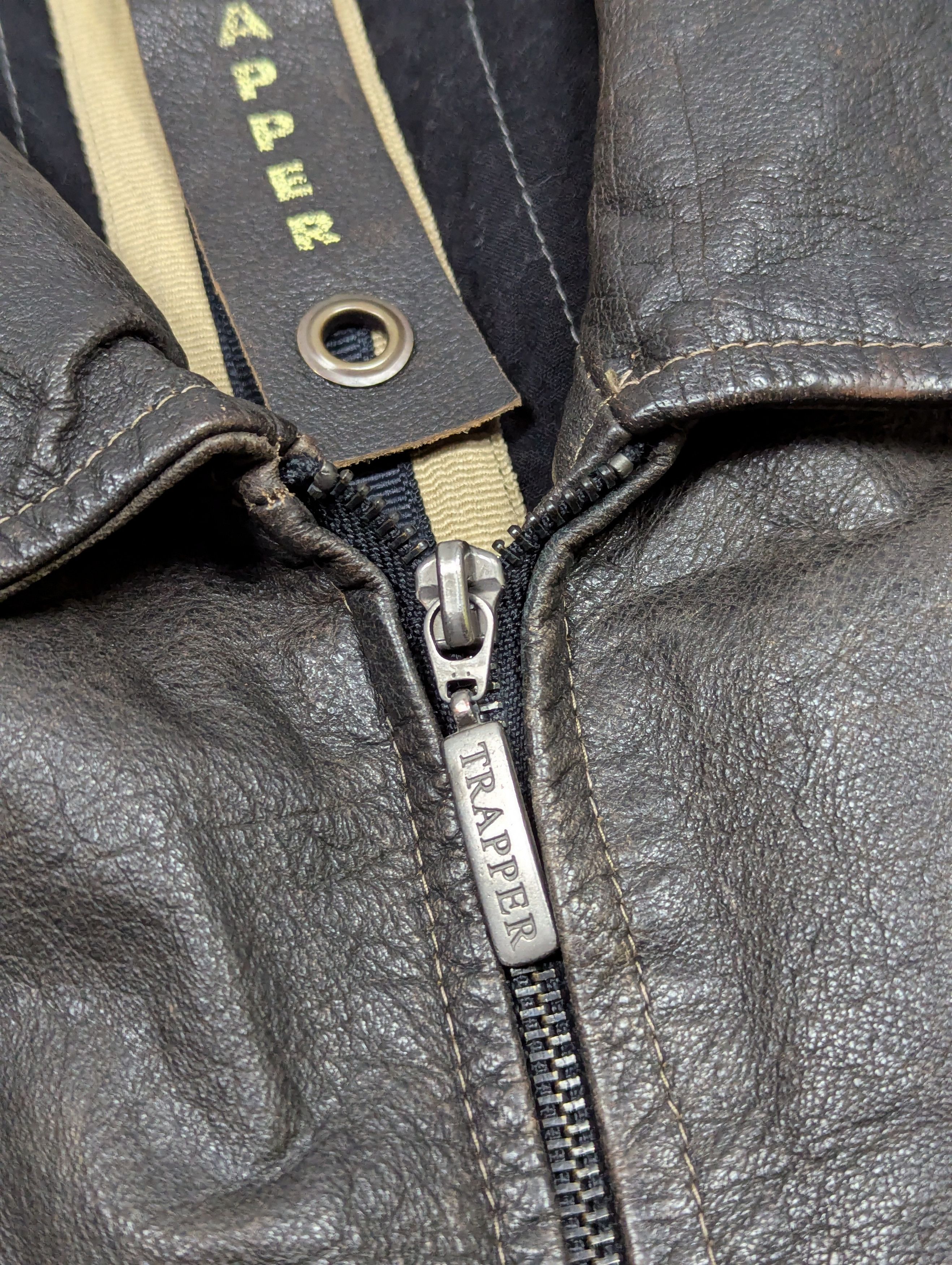 Vintage TRAPPER Mens Brown Multi-Pocket Leather Vintage Biker Jacket Size US XL / EU 56 / 4 - 9 Thumbnail