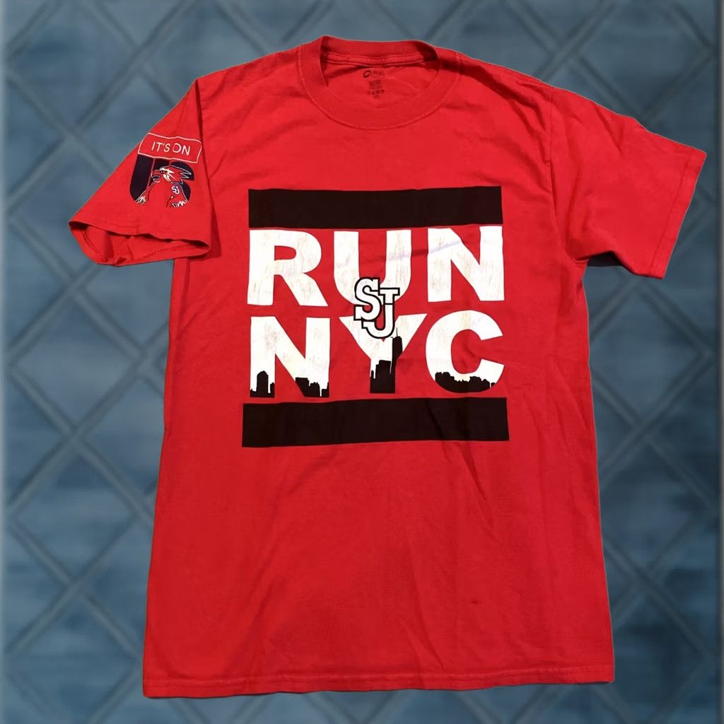 Port & Company ST. JOHN'S UNIVERSITY RUN DMC RUN NYC T Shirt Men's Small Awesome Size US S / EU 44-46 / 1 - 1 Thumbnail