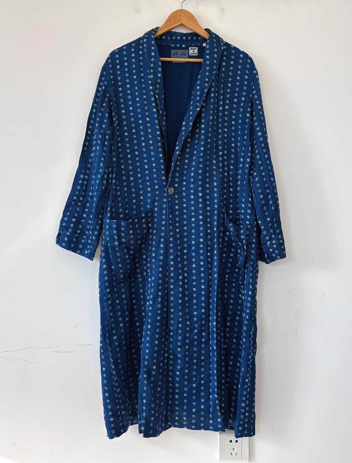 Blue Blue Japan Blue Floral Pattern Long Light Jacket Size US M / EU 48-50 / 2 - 1 Thumbnail