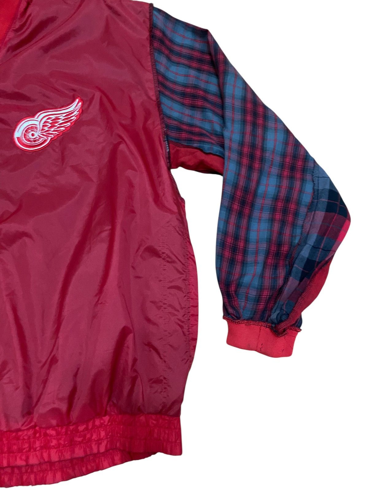 NBA × NFL × Starter Vintage fans gear red wings windbreaker sweater reversible Size US XXL / EU 58 / 5 - 10 Thumbnail