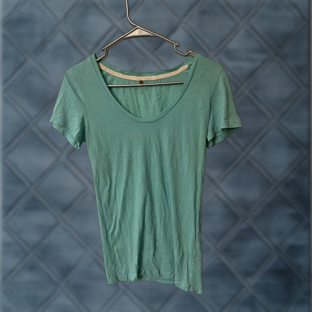 Victoria's Secret Victoria's Secret T-Shirt Blue Short Sleeve Scoop Neck M Regular Cotton Womens Vintage? No—Vintage: No. Size M / US 6-8 / IT 42-44 - 1 Thumbnail