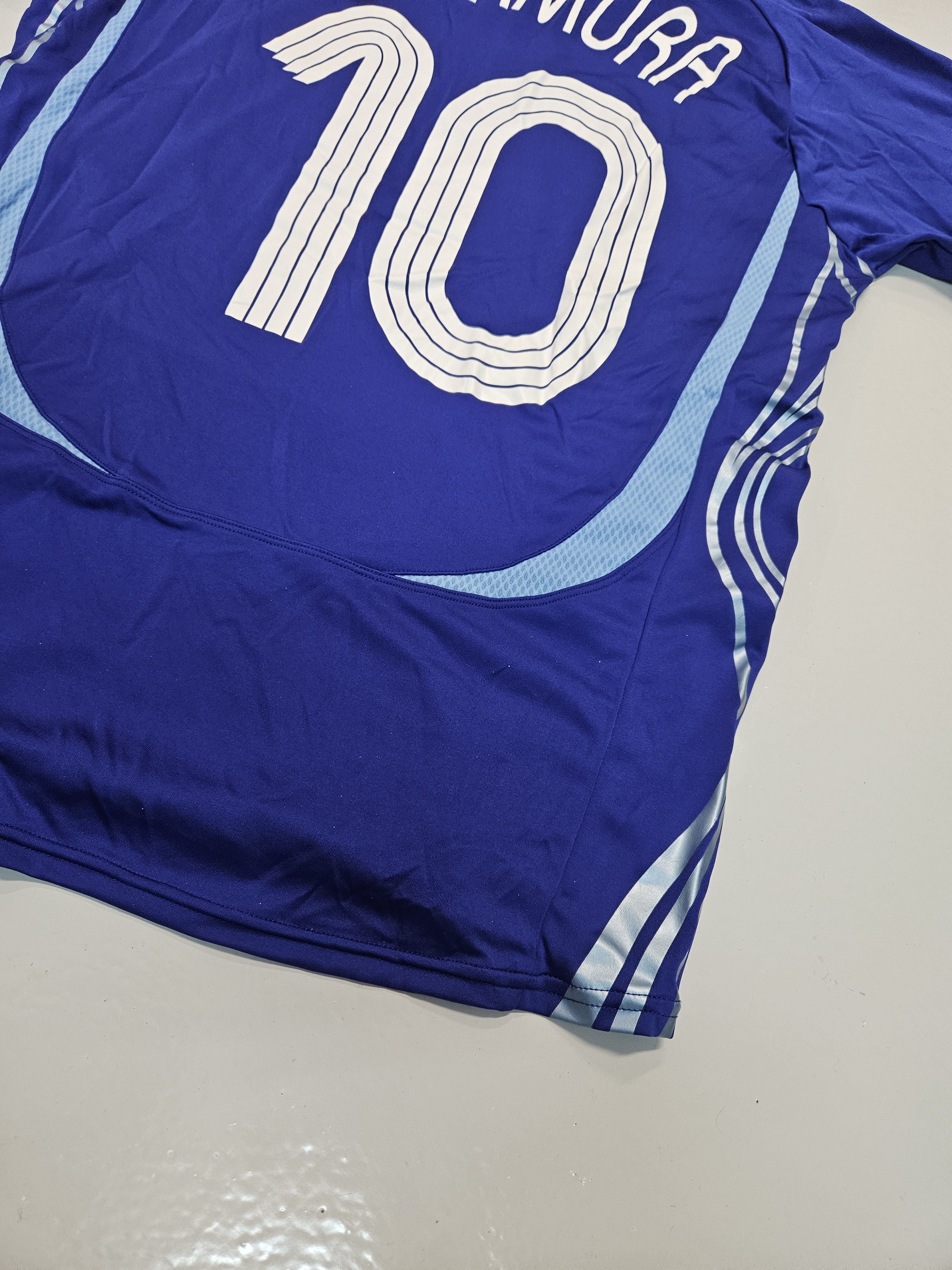 Adidas Match issue Japan 2006 home jersey #10 Nakamura formotion Size US M / EU 48-50 / 2 - 24 Thumbnail