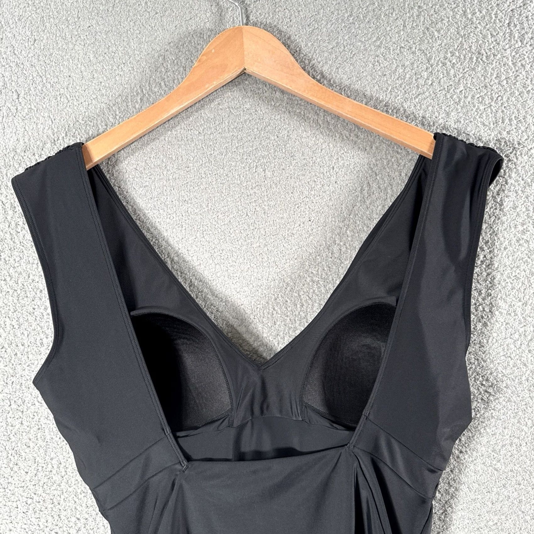 Vintage Summersalt One Piece Bathing Suit Women 12 Black Ruched Backflip Swimwear Solid Pattern Tank Top Wide Strap Beach Vacation Resort Womens Size XL / US 12-14 / IT 48-50 - 6 Thumbnail