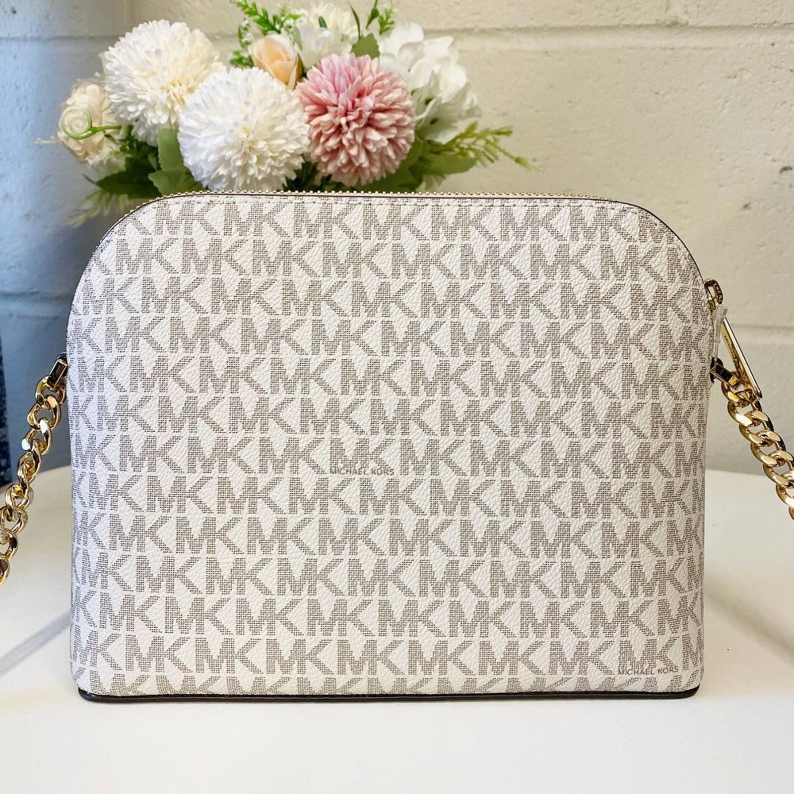 Michael Kors Michael Kors 35F1GTVC6B Jet Set Travel Medium Logo Dome Bag Size ONE SIZE - 4 Thumbnail