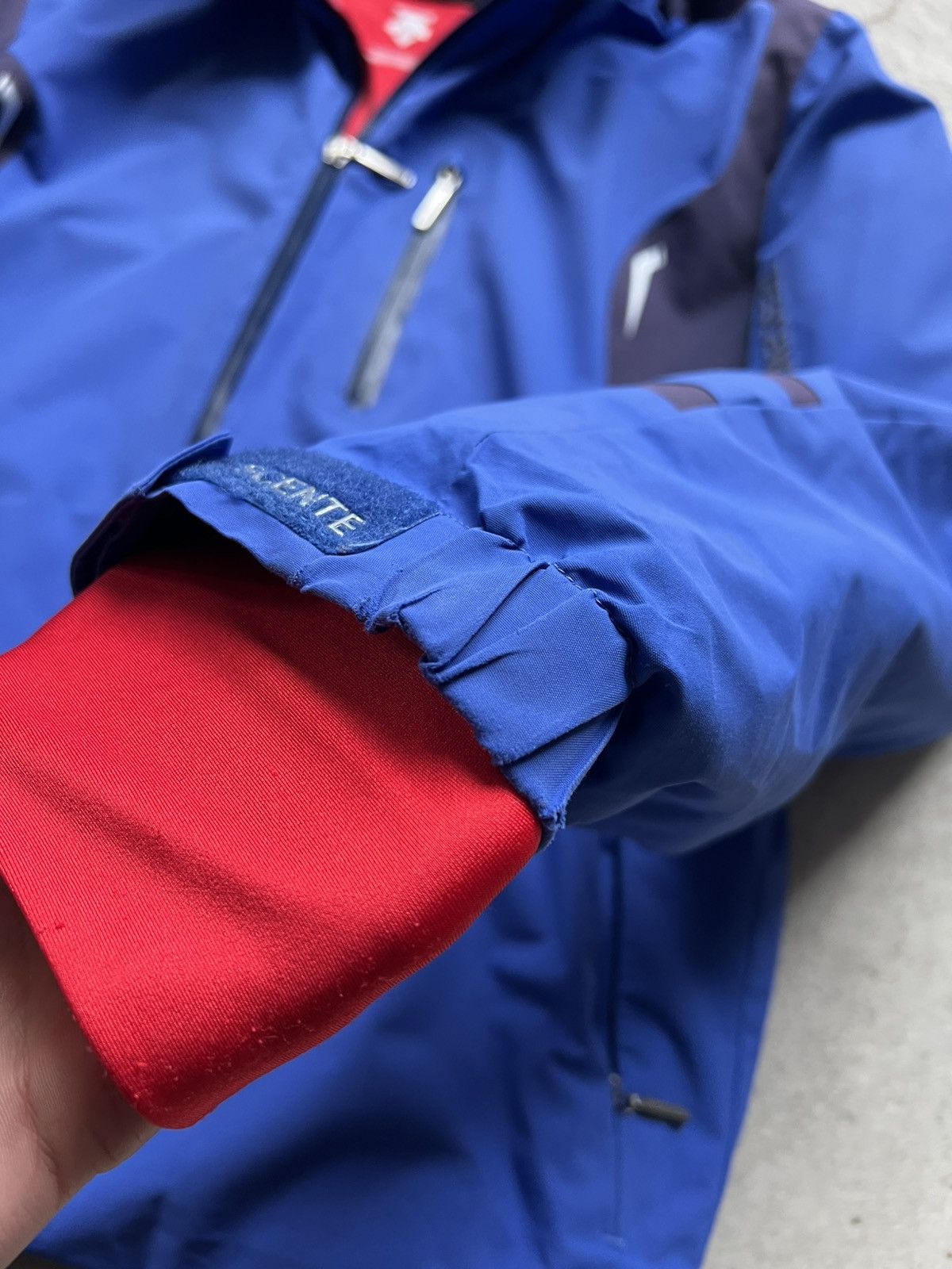 Descente Descente blue light jacket ski wind breaker Size US XXL / EU 58 / 5 - 9 Thumbnail