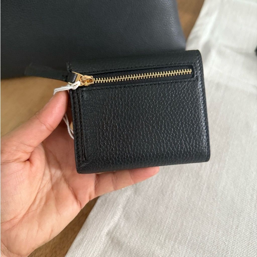 Tory Burch New Tory Burch Britten Compact Pebbled Leather Wallet in Bla Size ONE SIZE - 4 Thumbnail