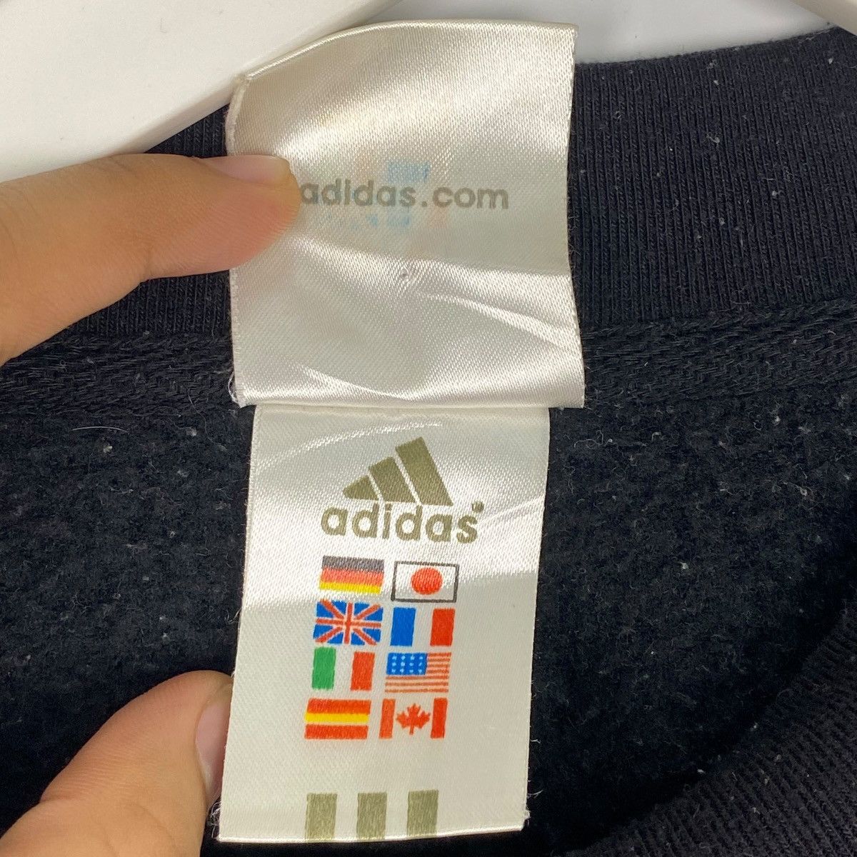 Vintage Vintage 90s Adidas Sweatshirt Crewneck Black Pullover Size L Size US L / EU 52-54 / 3 - 6 Thumbnail