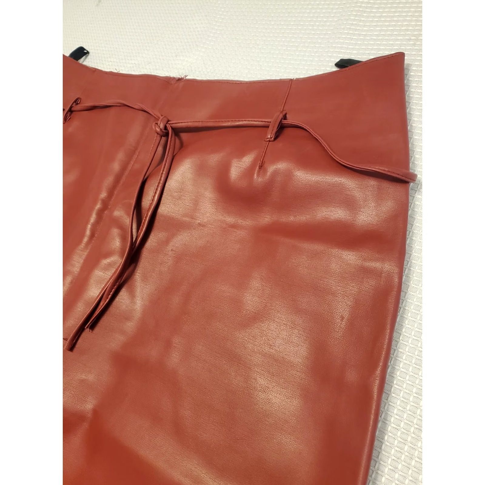 Vintage New title: Vintage Accomplice Red Knee Length Vegan Leather Skirt Junior Sz 11 Business - Style Size 32" / US 10 / IT 46 - 4 Thumbnail