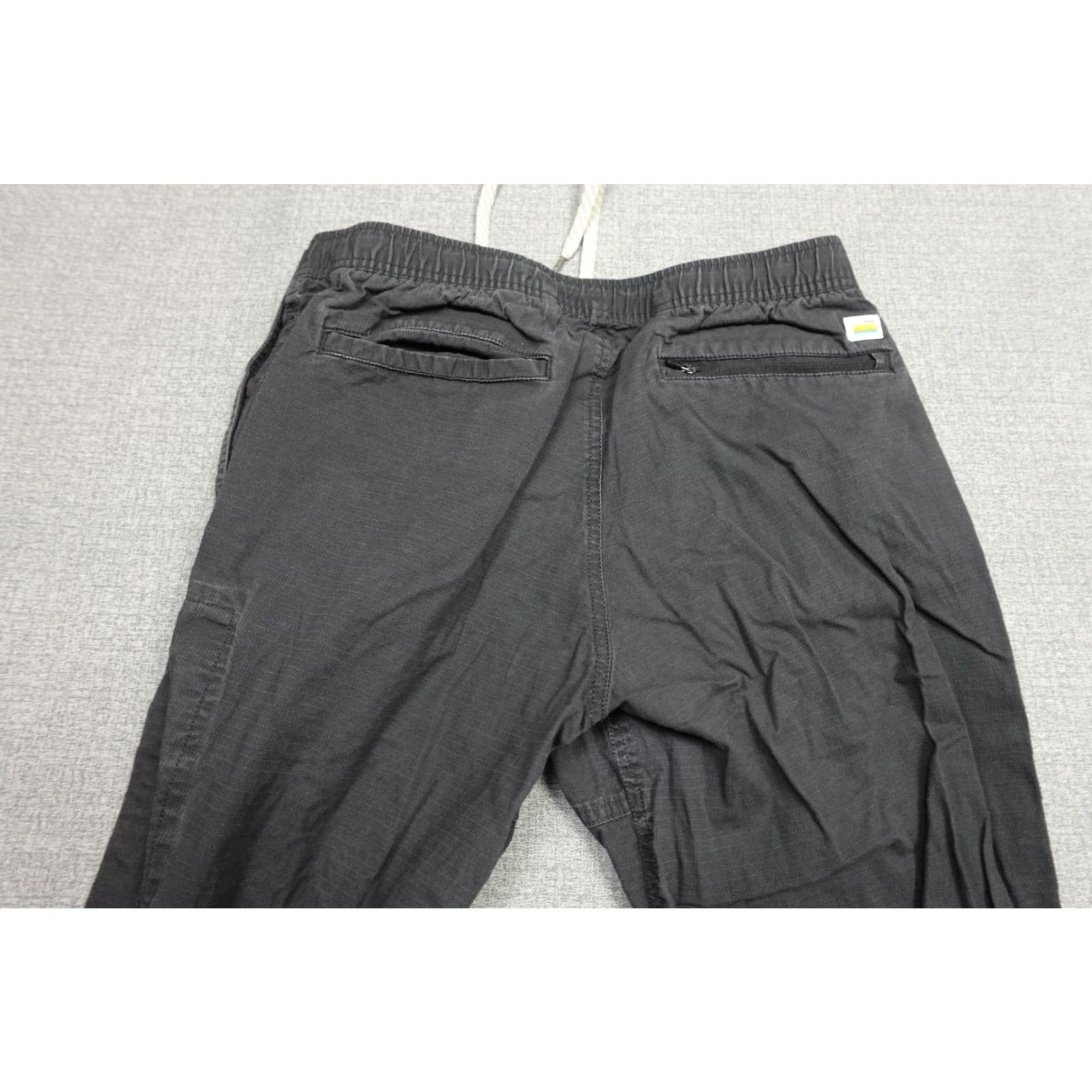 Vuori Vuori Pants Mens 30 Gray Ripstop Organic Cotton Sweatpants Tapered Outdoors Size US 30 / EU 46 - 6 Thumbnail