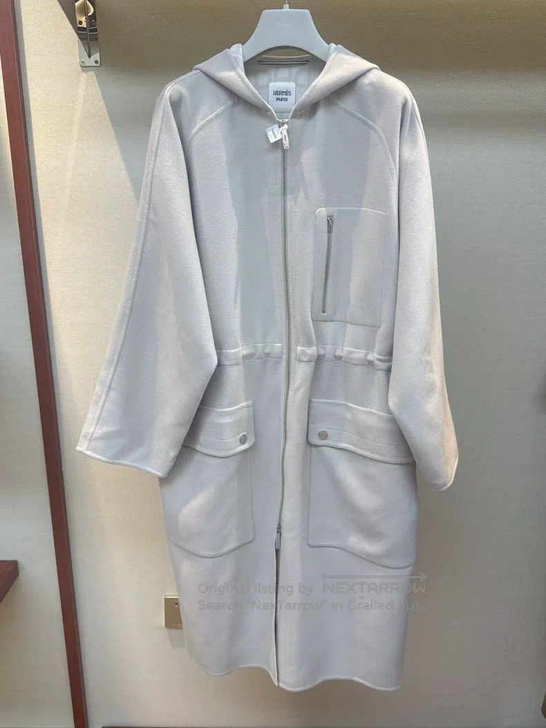 Hermes Hermes Beige Hooded Coat, Size 38, Hooded Design with Zipp Size XS / US 0-2 / IT 36-38 - 1 Thumbnail