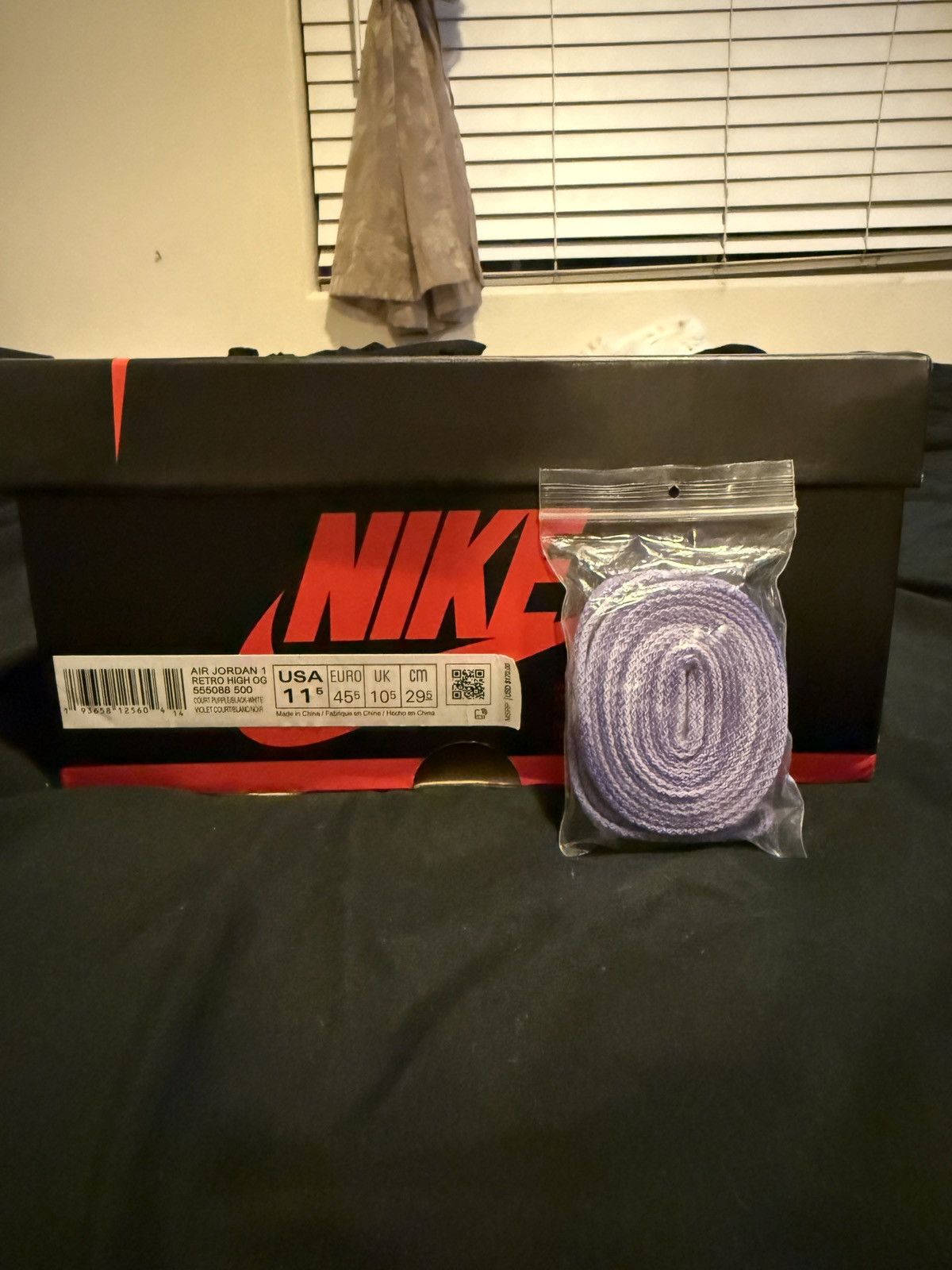 Jordan Brand 2020 Air Jordan 1 Retro High OG 'Court Purple 2.0 Size 11.5 Size US 11.5 / EU 44-45 - 7 Thumbnail