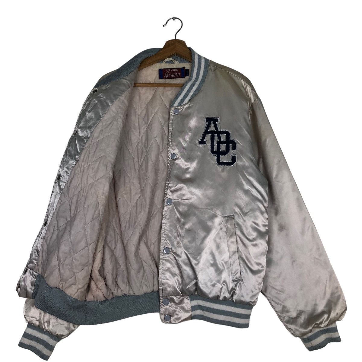 Japanese Brand 🔥Vtg Satin Bomber Jacket Chicago Big Logo Spell Out Size US L / EU 52-54 / 3 - 9 Thumbnail