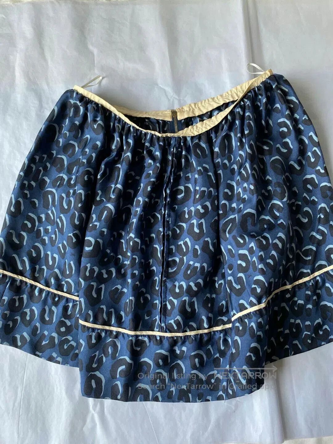 Louis Vuitton LV Silk Skirt. Size 33" - 1 Thumbnail