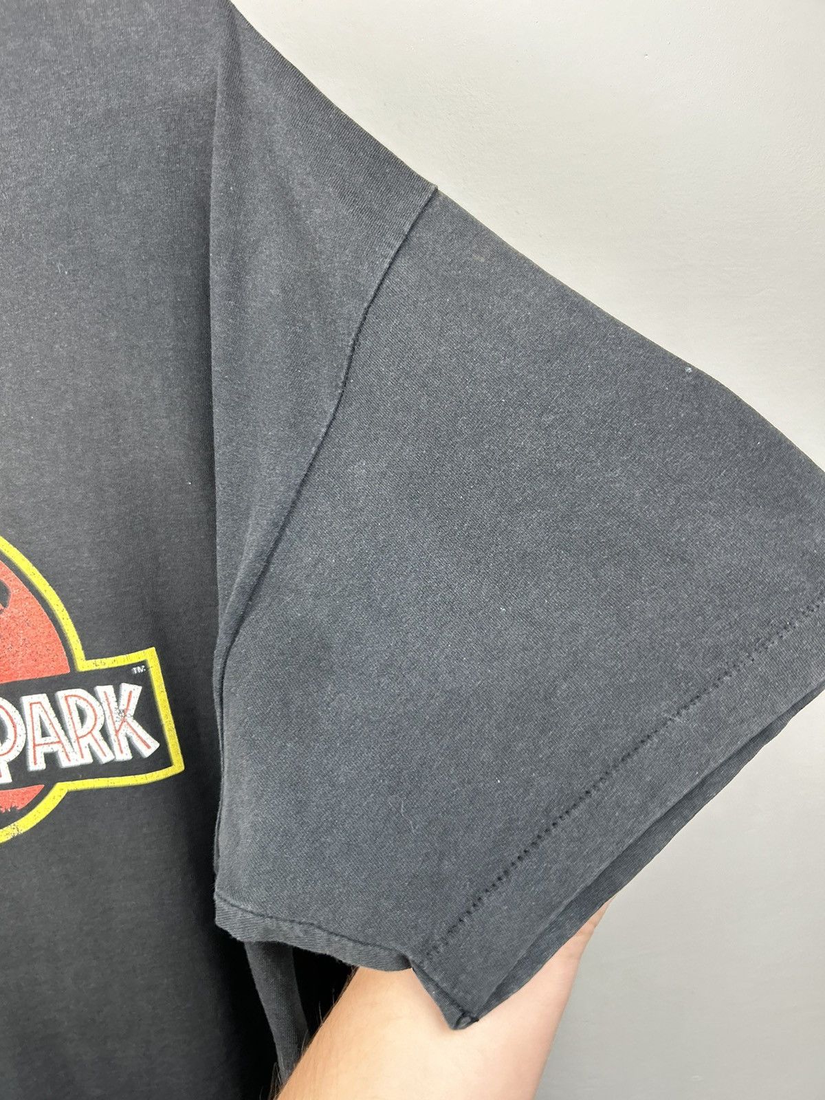 Vintage Vintage 90s Jurassic Park 1992 Movie T shirt Size US XL / EU 56 / 4 - 8 Thumbnail