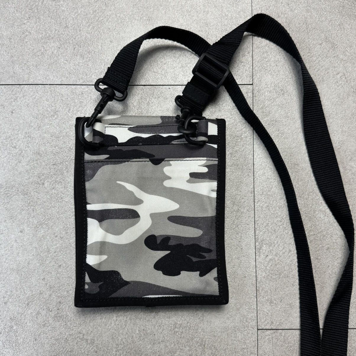 Balenciaga Balenciaga snow camo explorer shoulder bag Size ONE SIZE - 2 Thumbnail