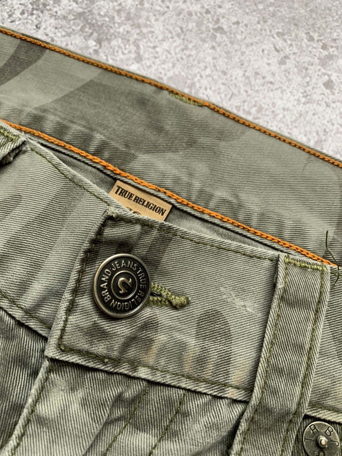 True Religion 🔥CRAZY TRUE RELIGION DISTRESSED CAMO PANTS Y2K Size US 36 / EU 52 - 13 Thumbnail