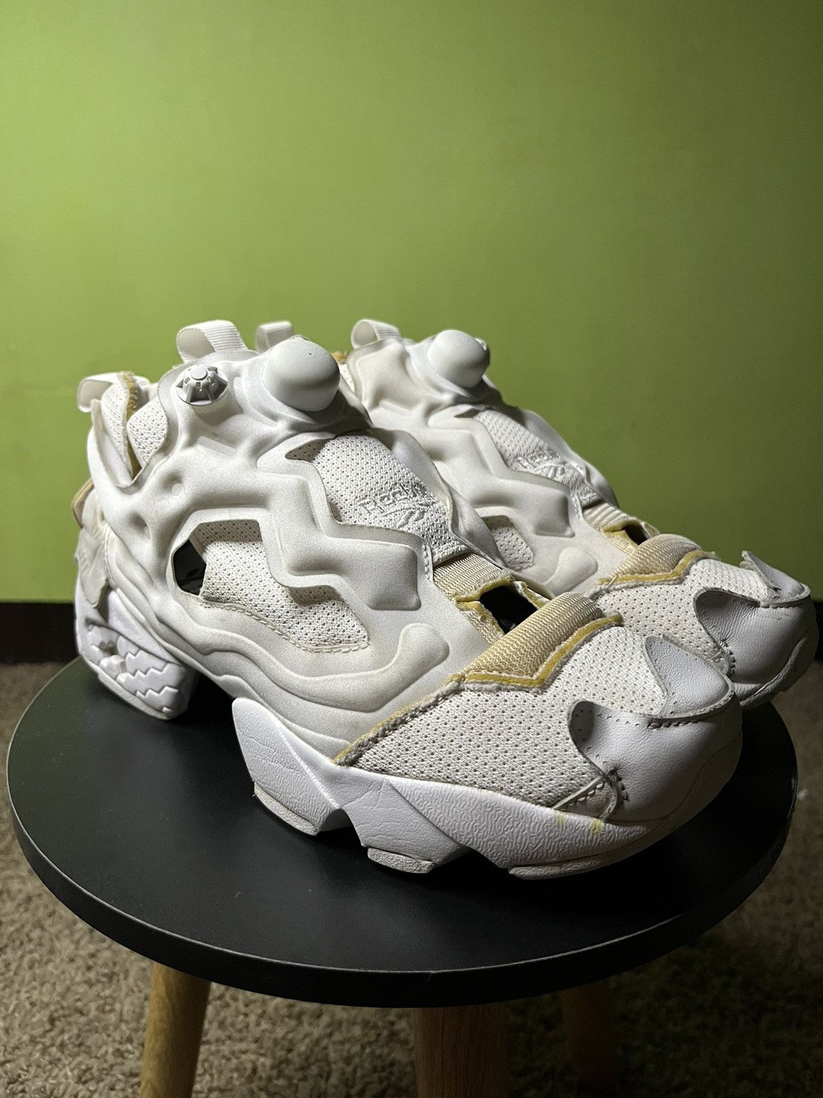 Maison Margiela × Reebok Reebok x Maison Margiela Size US 7 / EU 40 - 2 Thumbnail