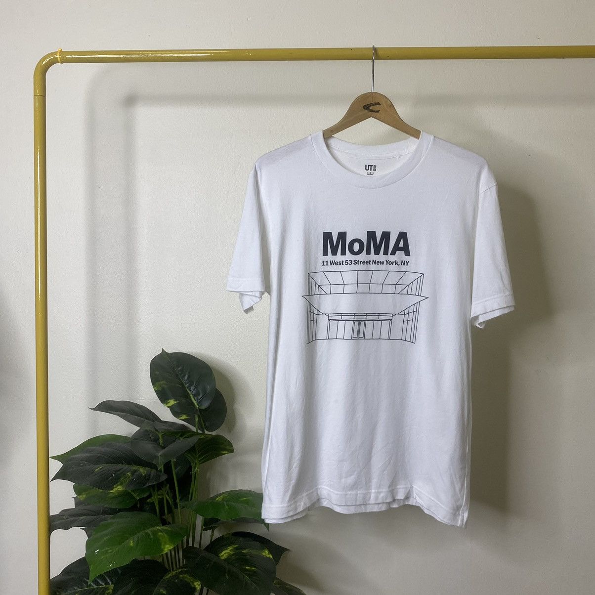 Uniqlo The Museum of Modern Art MOMA x Uniqlo T Shirt Size US M / EU 48-50 / 2 - 1 Thumbnail