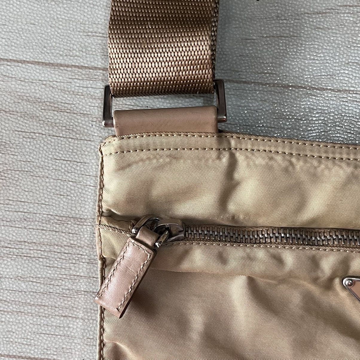Prada × Vintage Vintage prada nylon slingbag Size ONE SIZE - 5 Thumbnail