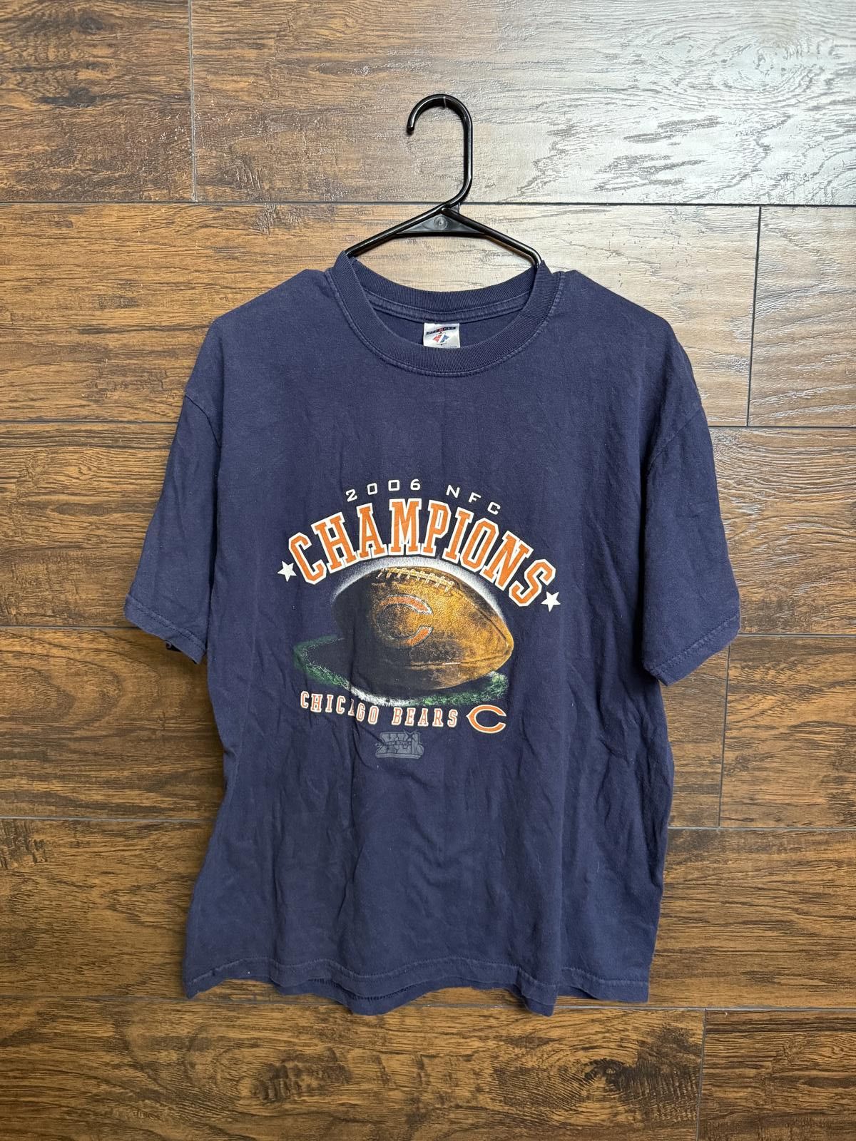 Jerzees Chicago Bears Super Bowl XL T-shirt 2006 NFC Champs L Size US L / EU 52-54 / 3 - 1 Thumbnail
