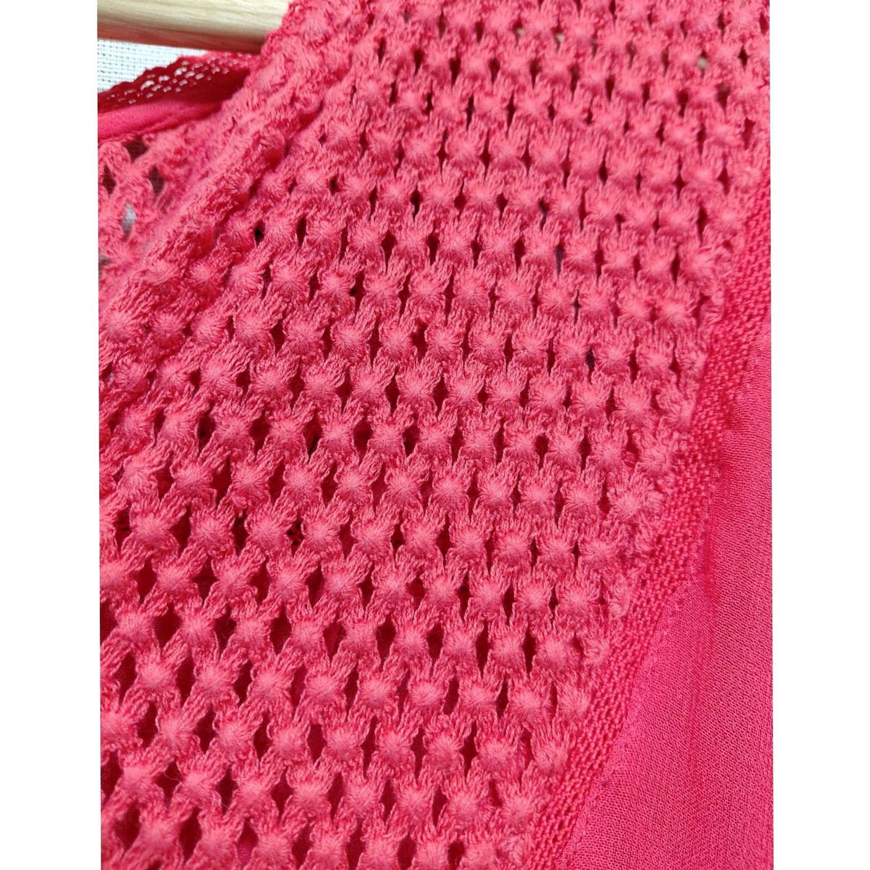 Zara VINTAGE? (No) Zara Woman Pink Tunic Top Solid Polyester 3/4 Sleeve M Women V-Neck Crochet A-Line Knee Length Casual Shirt Size M / US 6-8 / IT 42-44 - 3 Thumbnail