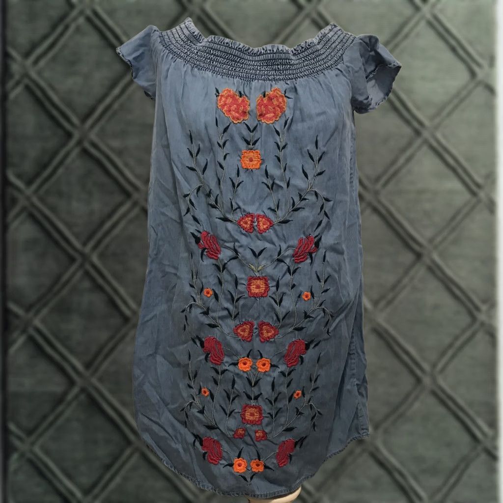 Vintage MI A MI Blouse Tunic Women Off the Shoulder Blue Floral Embroidered Short Sleeve Tencel Bohemian 18" Pit to Pit 28.5" Length M Size M / US 6-8 / IT 42-44 - 1 Thumbnail