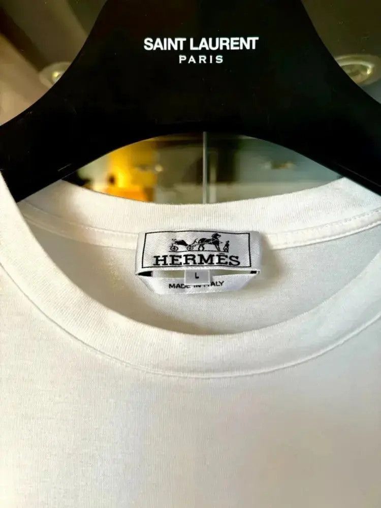 Hermes Hermes anaglyph print tee Size US L / EU 52-54 / 3 - 3 Thumbnail
