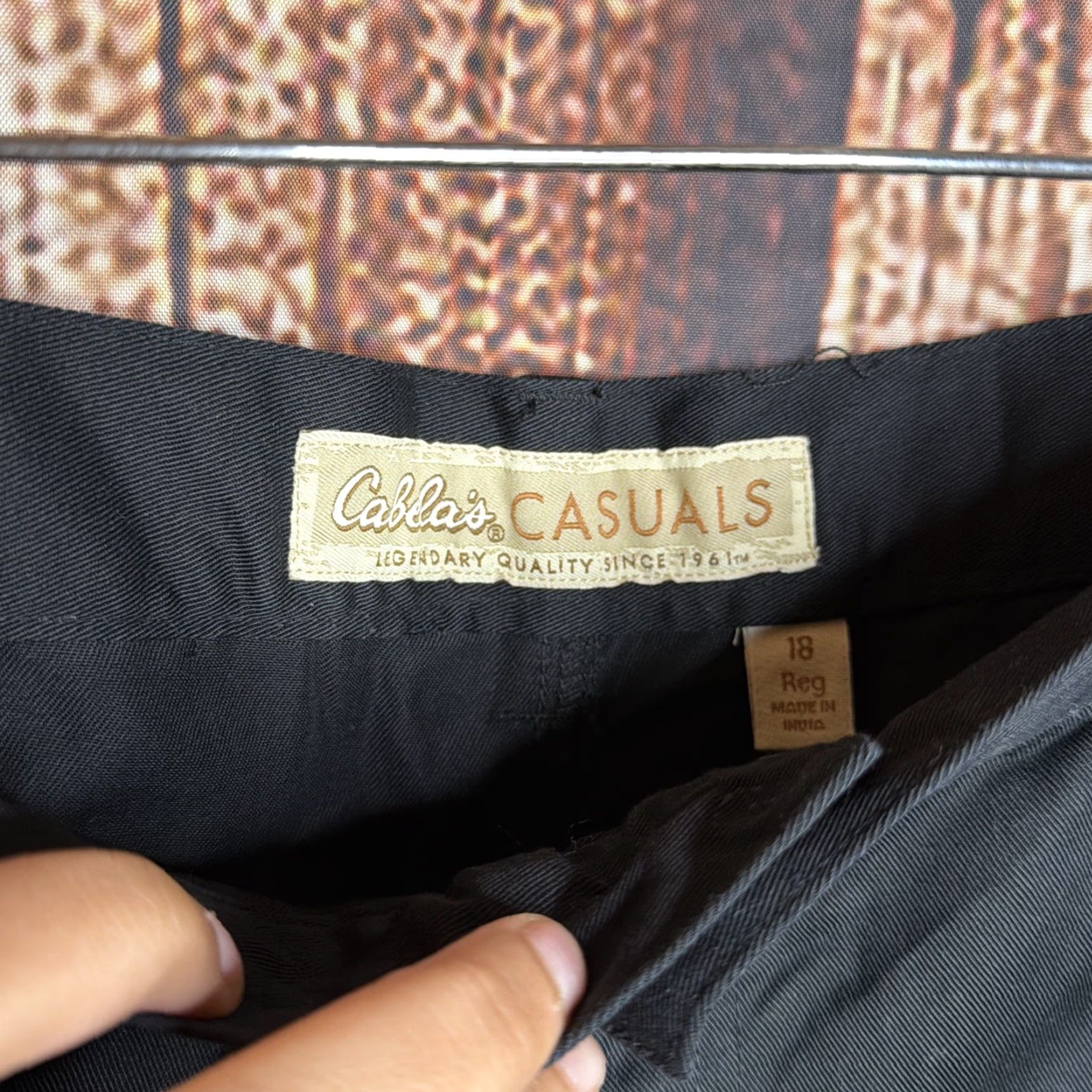 Vintage Cabela's Women’s Size 18 Cargo Shorts Black NWOT Casual Outdoor Hiking Size 40" / US 18 - 2 Thumbnail
