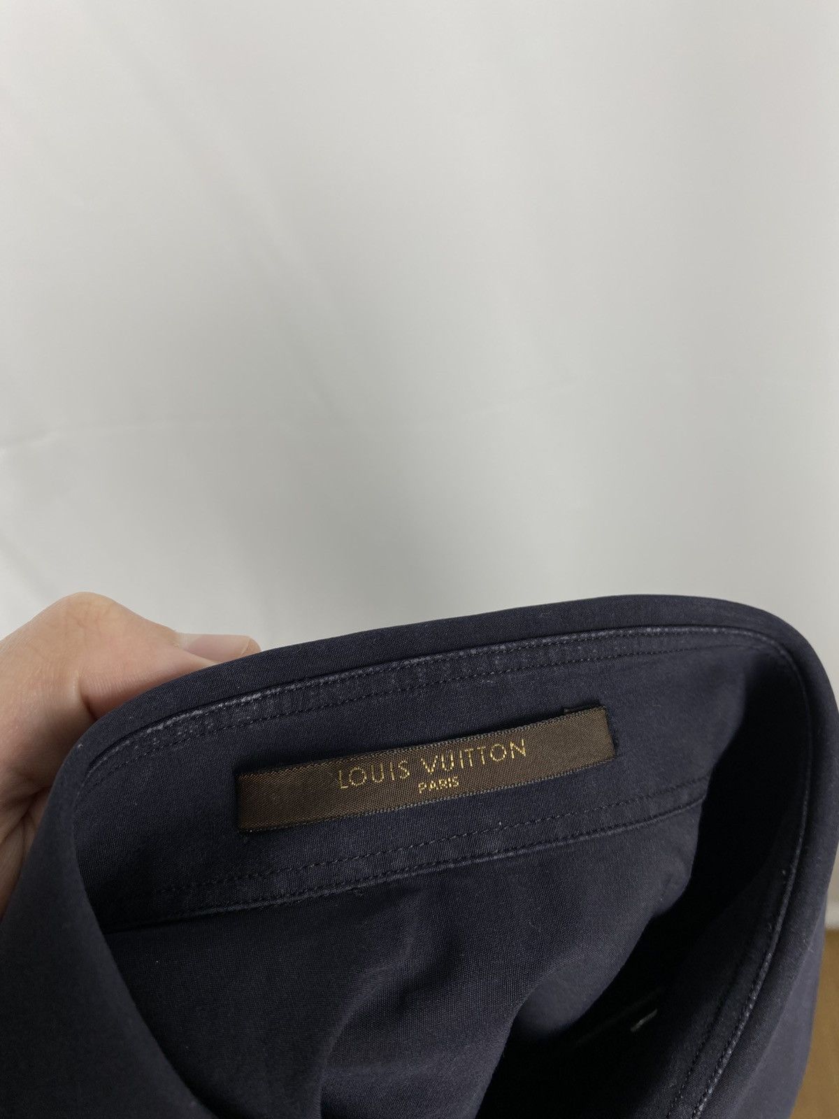Louis Vuitton Louis Vuitton Formal Shirt Button Up Cufflinks size 39 15.5 Size US S / EU 44-46 / 1 - 12 Thumbnail