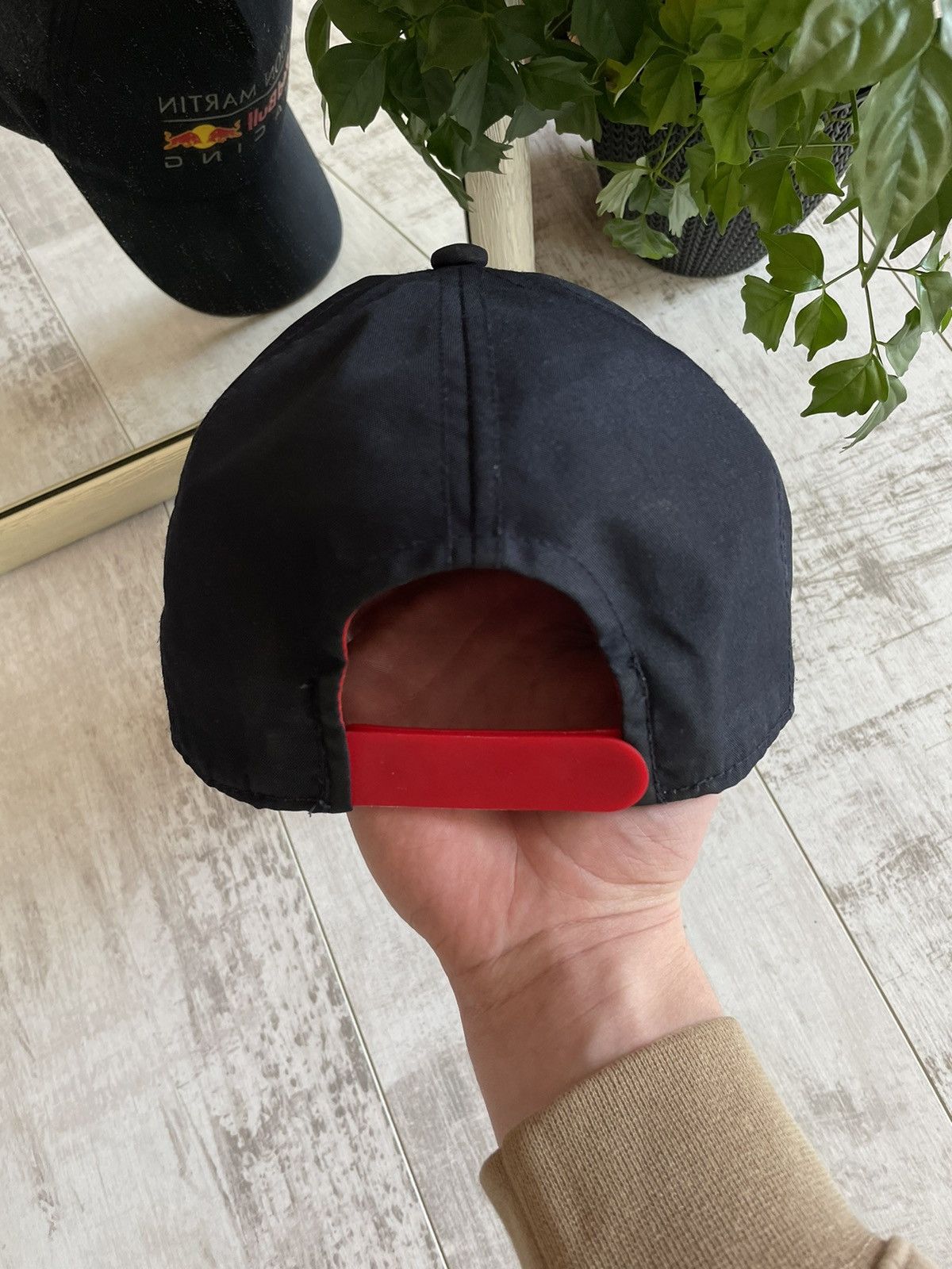 Red Bull Red Bull Racing Aston Martin F1 Hats Cap RARE Size ONE SIZE - 5 Thumbnail
