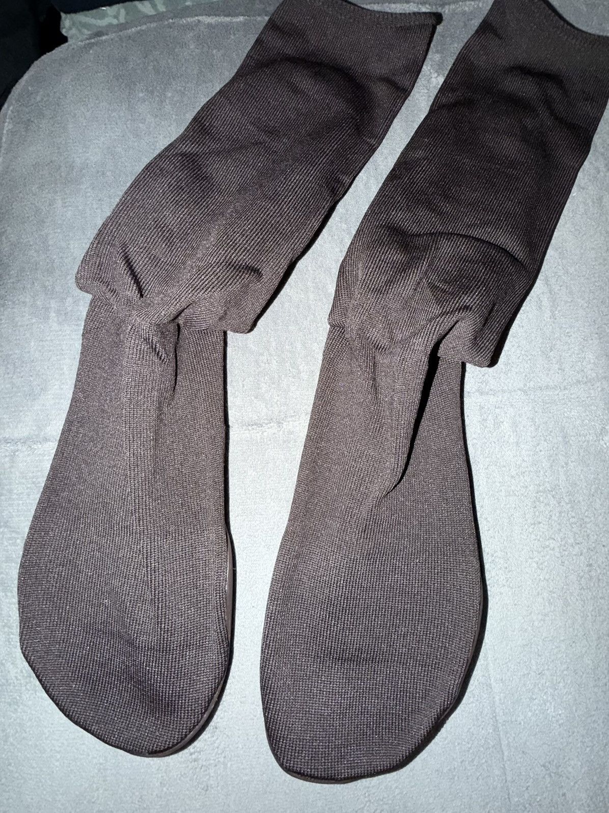 Yeezy YZY PODS size 3 Size US 12 / EU 45 - 2 Thumbnail